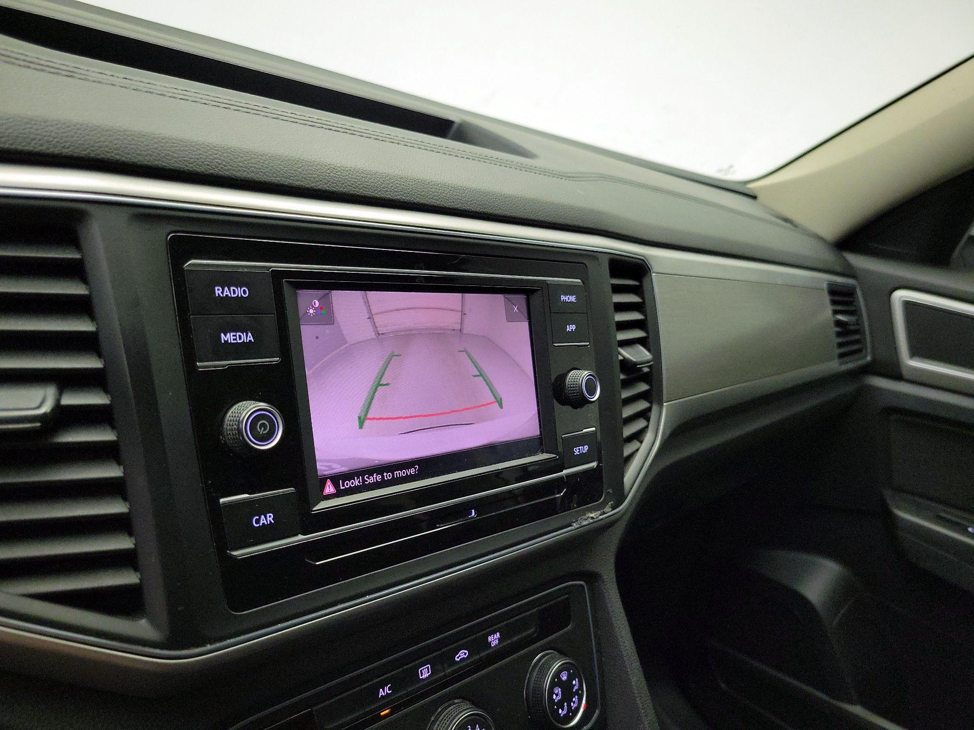 Thumbnail: 2018 Volkswagen Atlas - 14