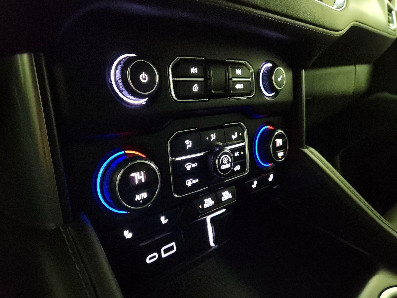 2023 Chevrolet Tahoe Z71 - Photo 18
