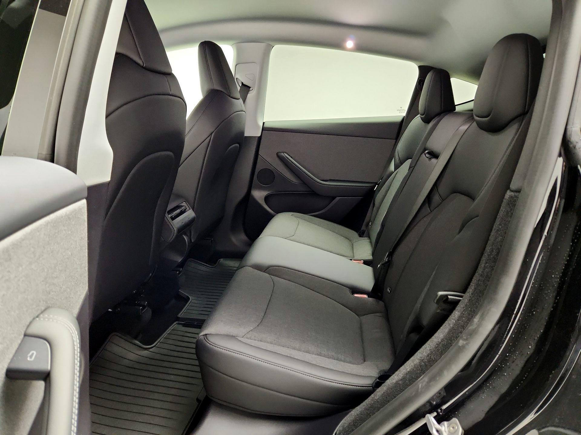 Thumbnail: 2026 Tesla Model Y - 18