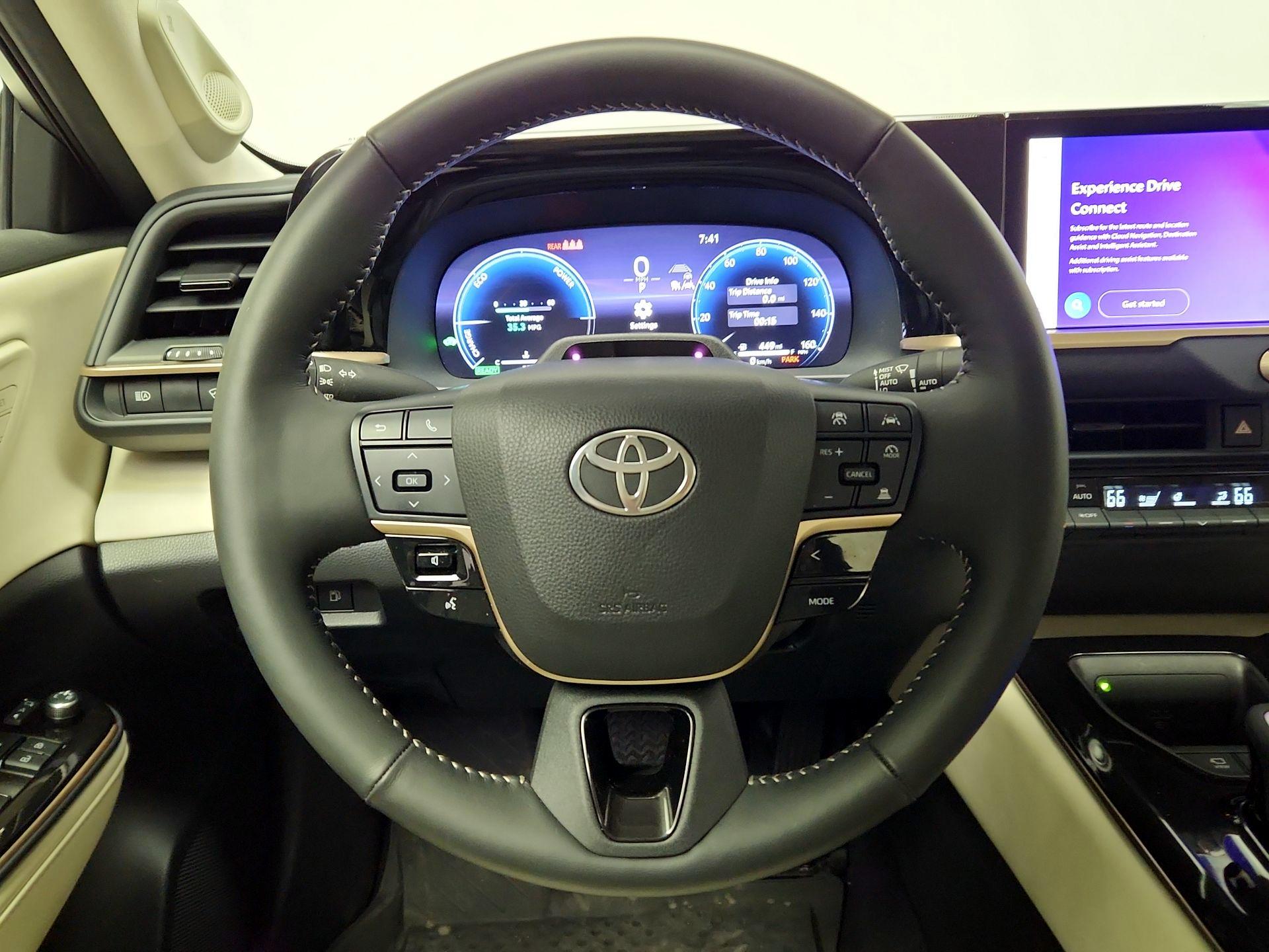 Thumbnail: 2024 Toyota Crown - 10