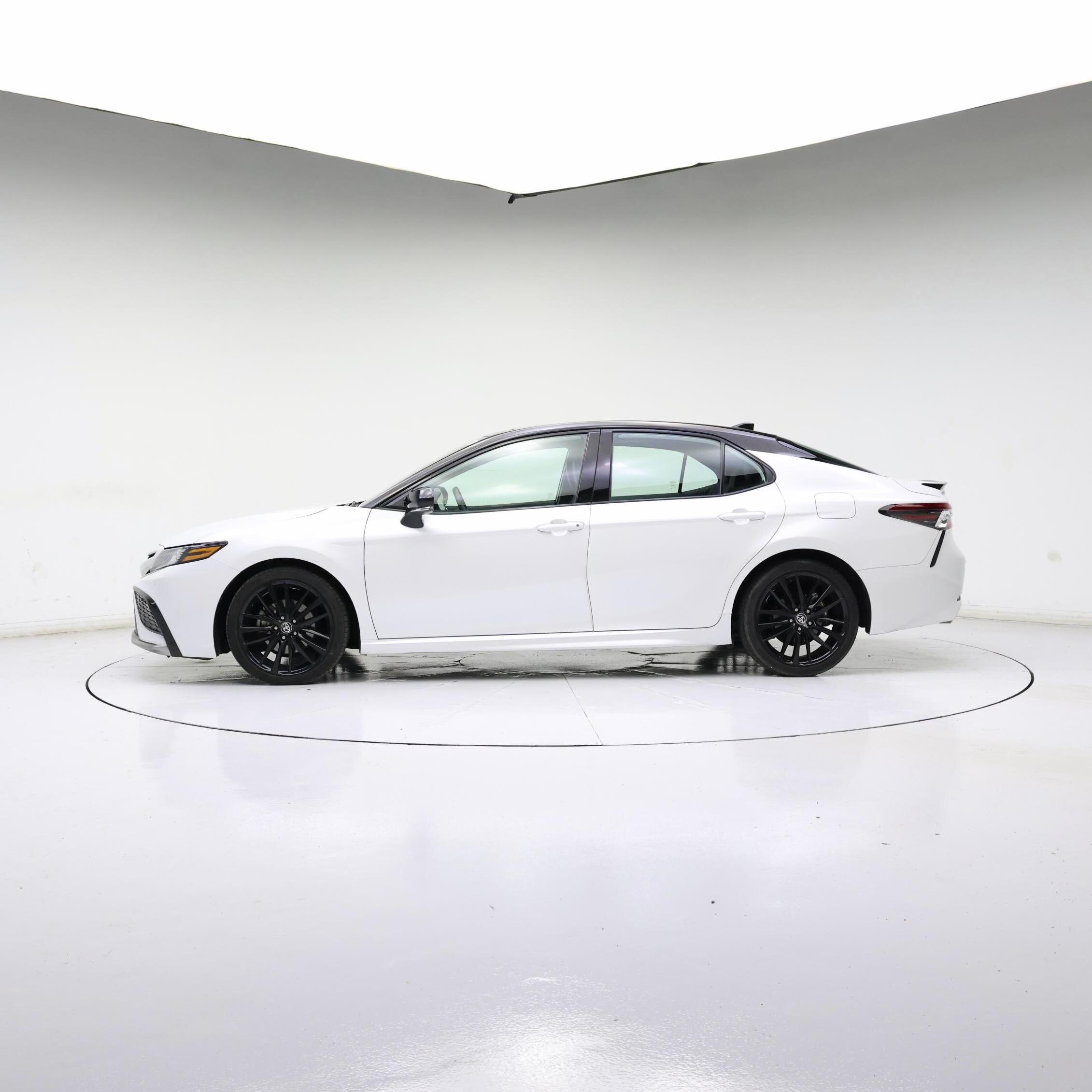 Thumbnail: 2023 Toyota Camry - 3