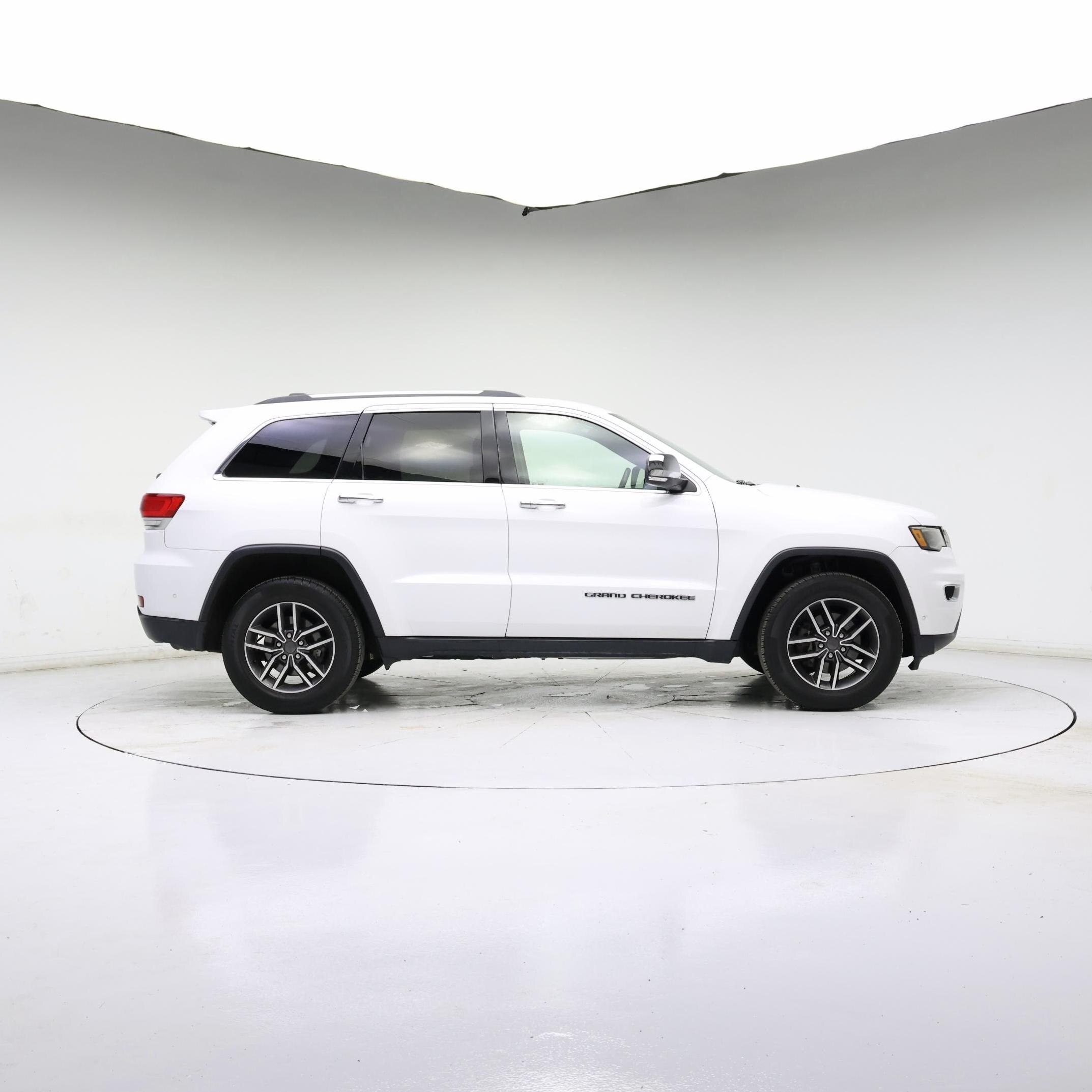 Thumbnail: 2019 Jeep Grand Cherokee - 7