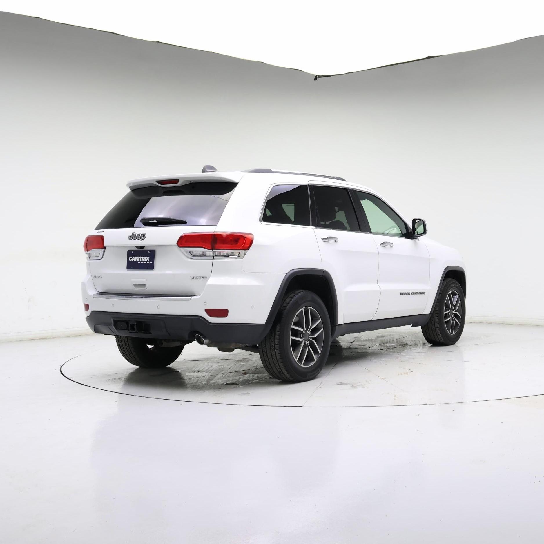 Thumbnail: 2019 Jeep Grand Cherokee - 8