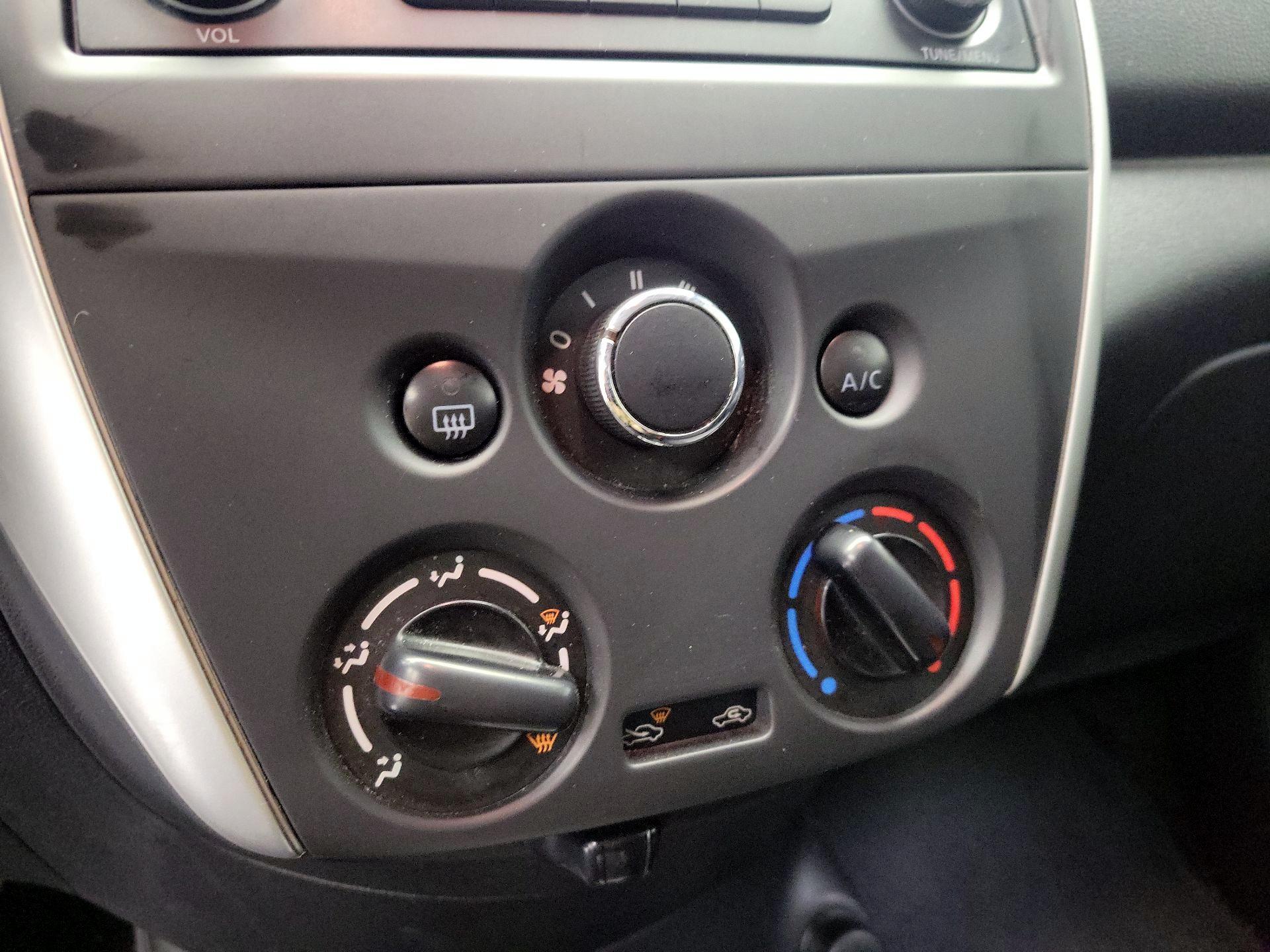 Thumbnail: 2018 Nissan Versa - 15