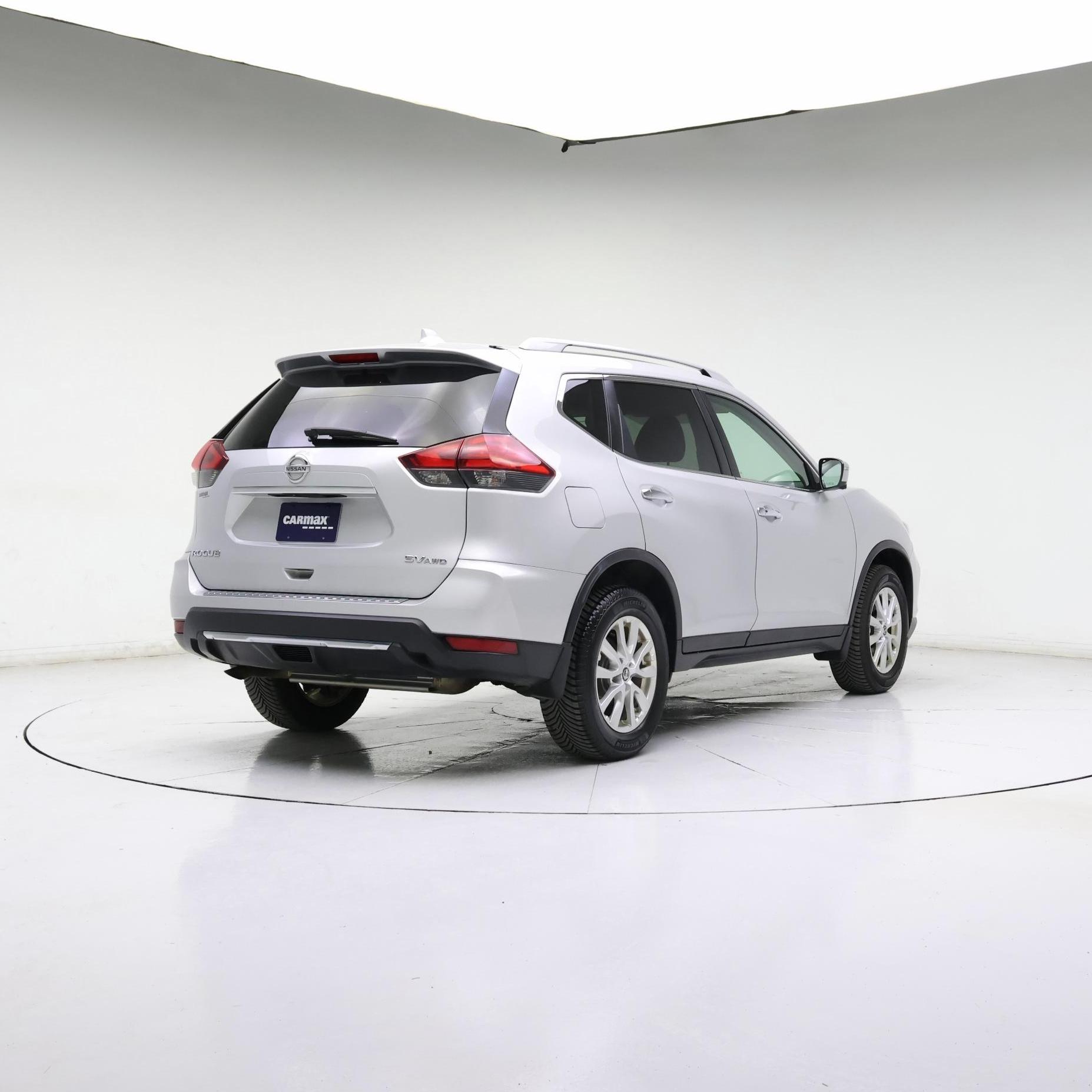 Thumbnail: 2017 Nissan Rogue - 8
