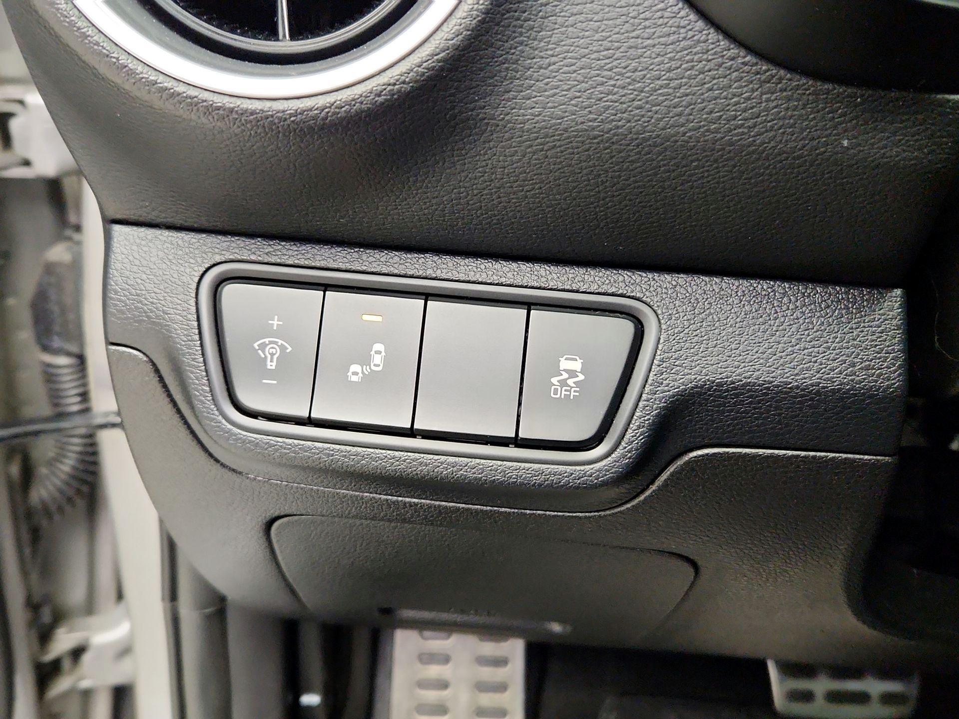 Thumbnail: 2023 Kia Forte - 13