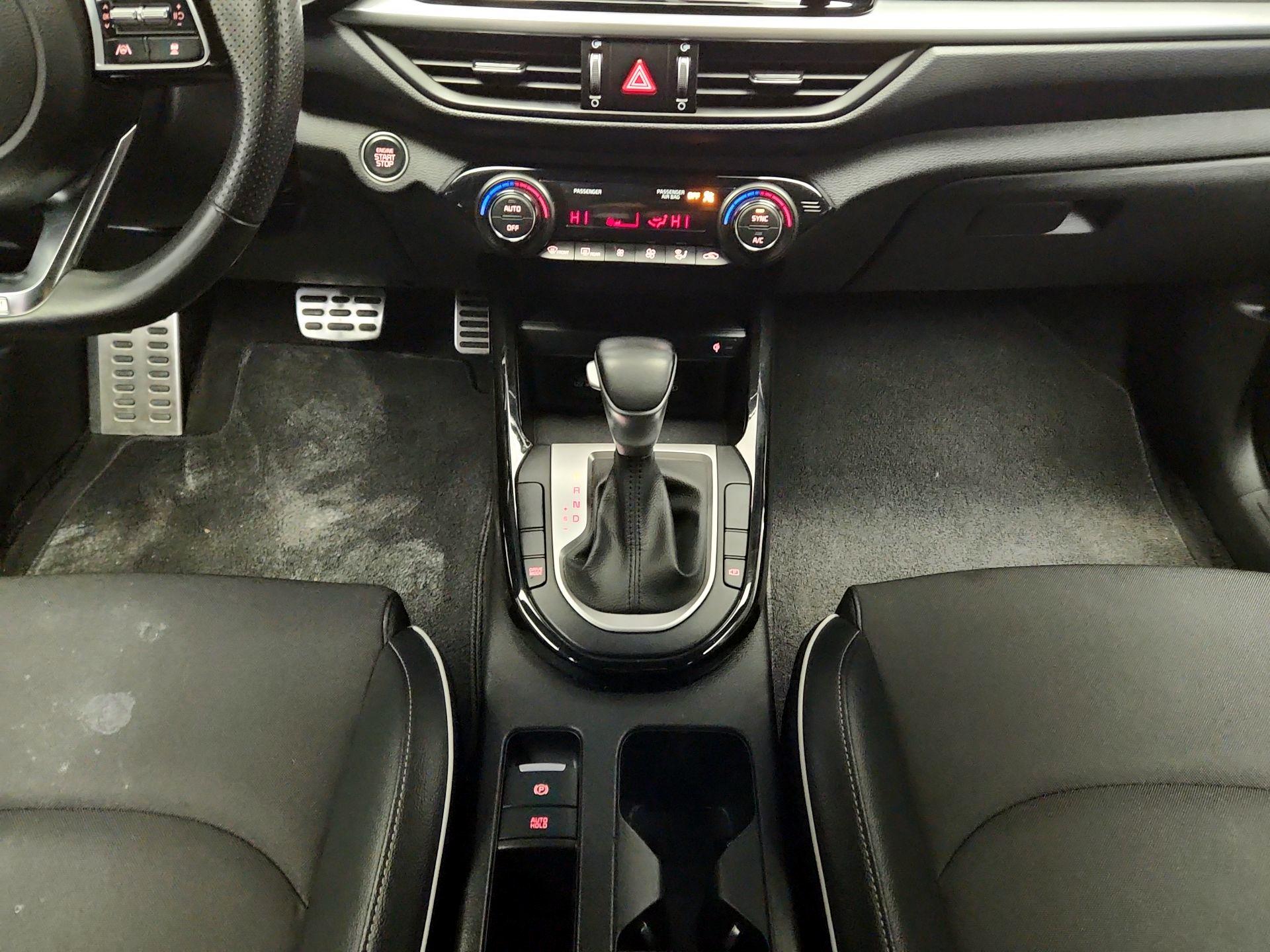 Thumbnail: 2023 Kia Forte - 18