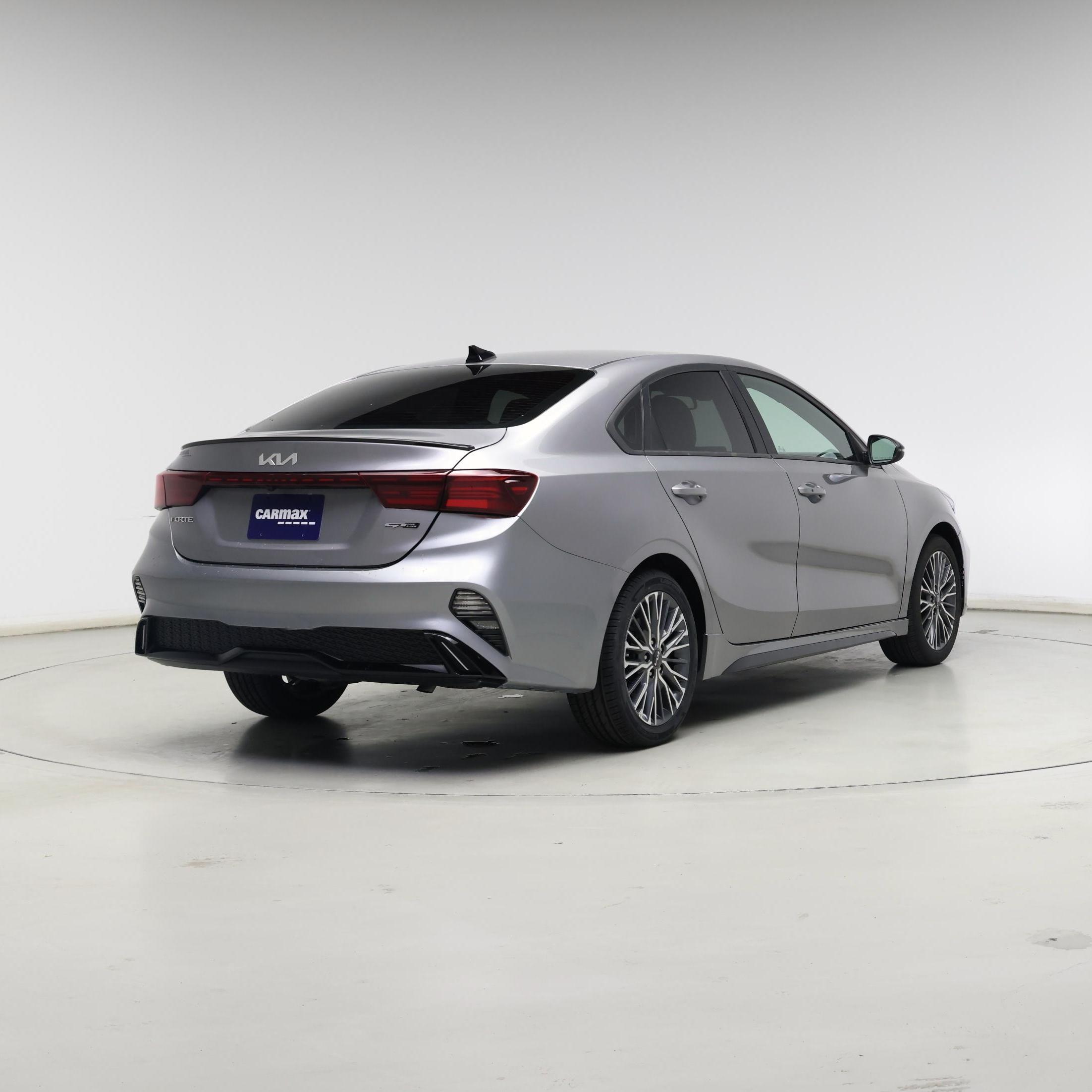 Thumbnail: 2023 Kia Forte - 8