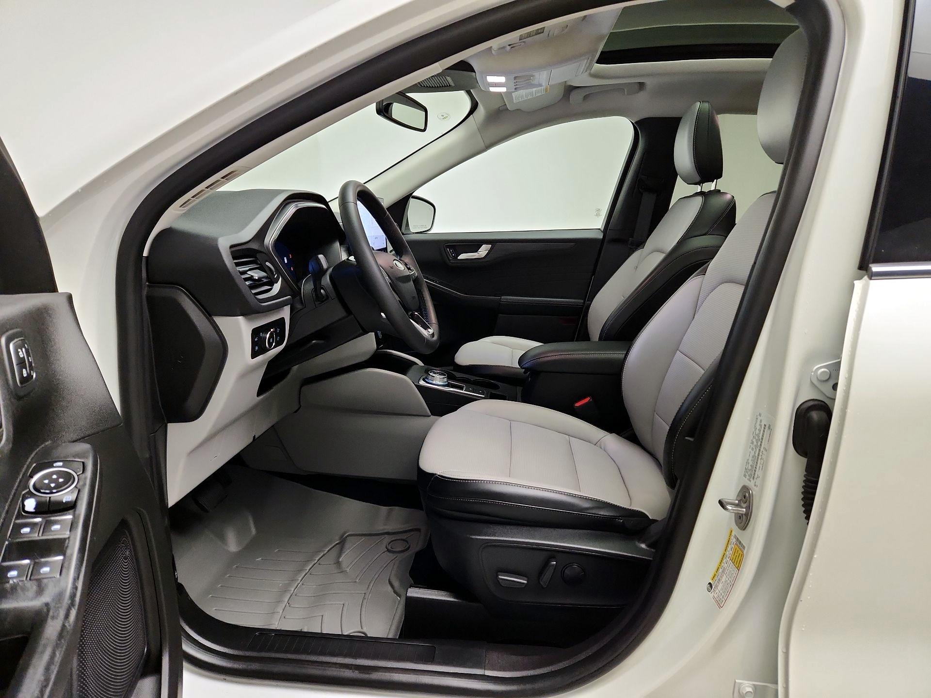 Thumbnail: 2023 Ford Escape - 11