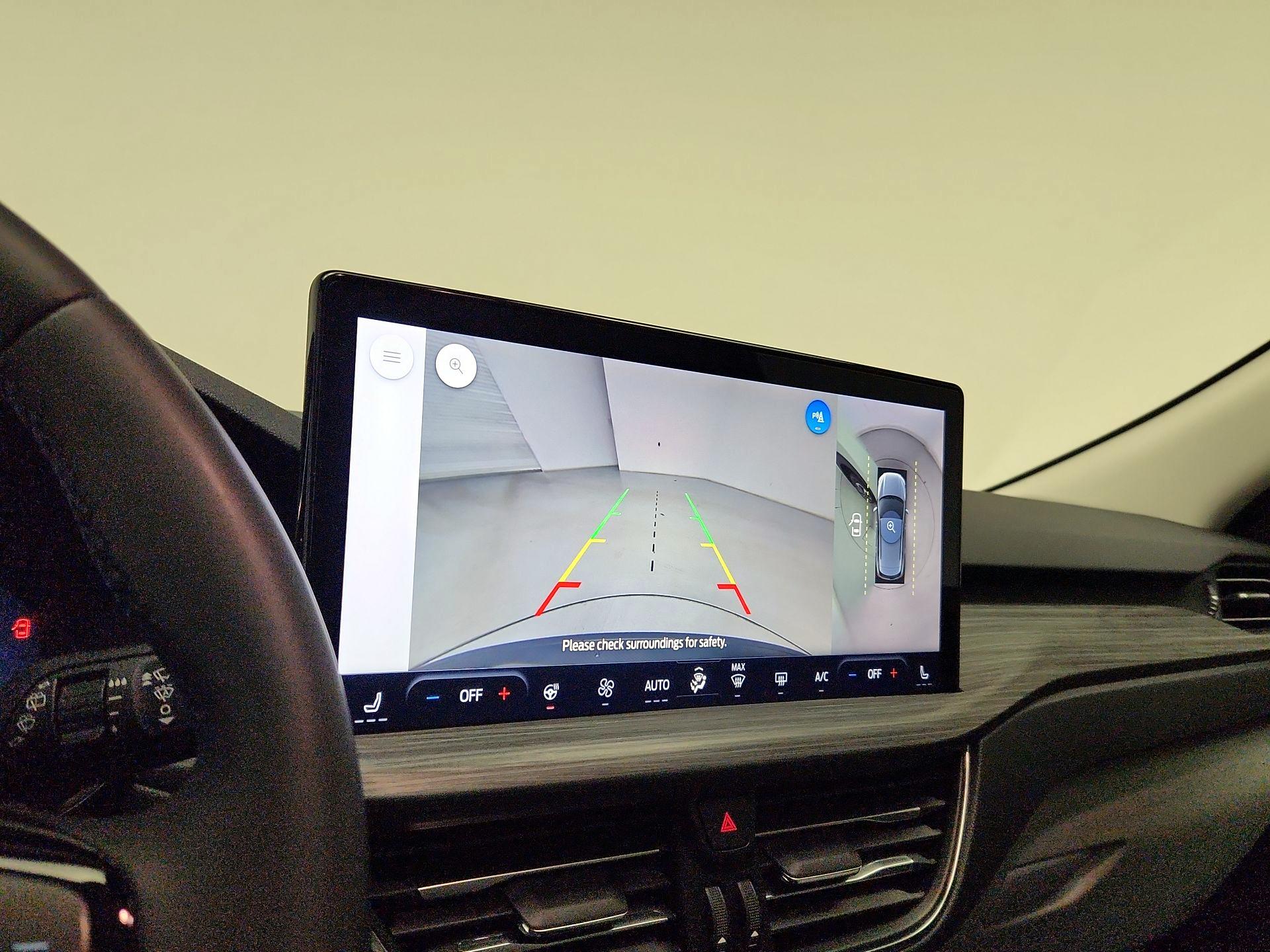 Thumbnail: 2023 Ford Escape - 15