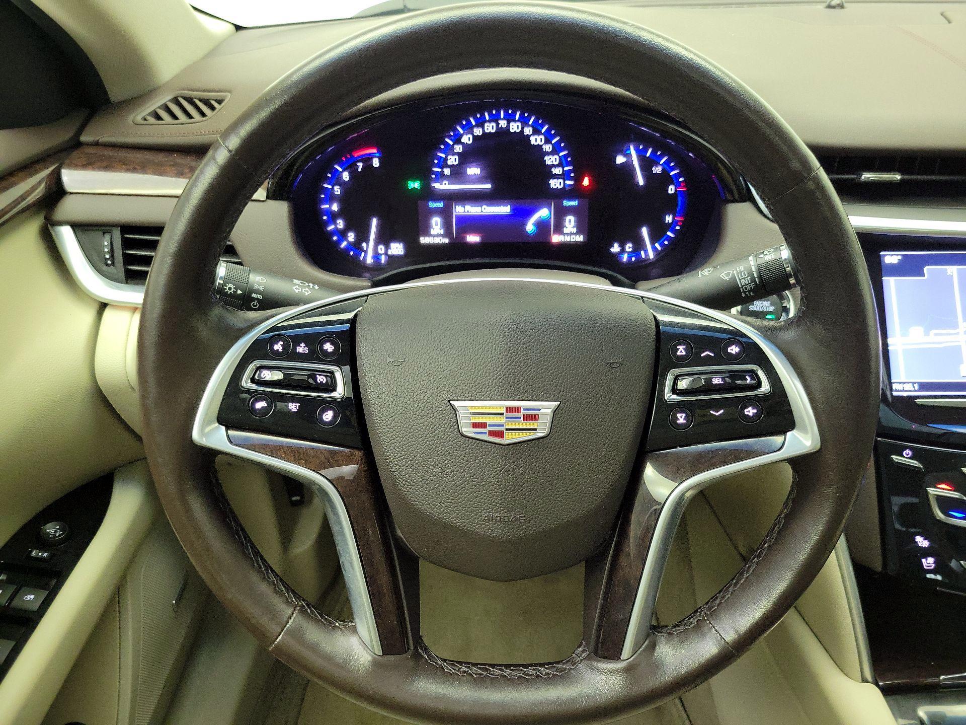 Thumbnail: 2016 Cadillac XTS - 10