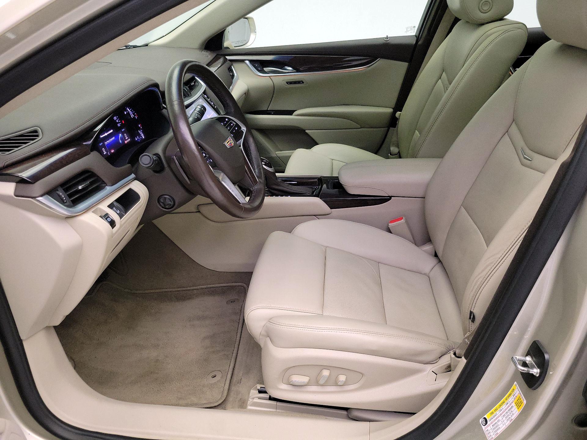 Thumbnail: 2016 Cadillac XTS - 11