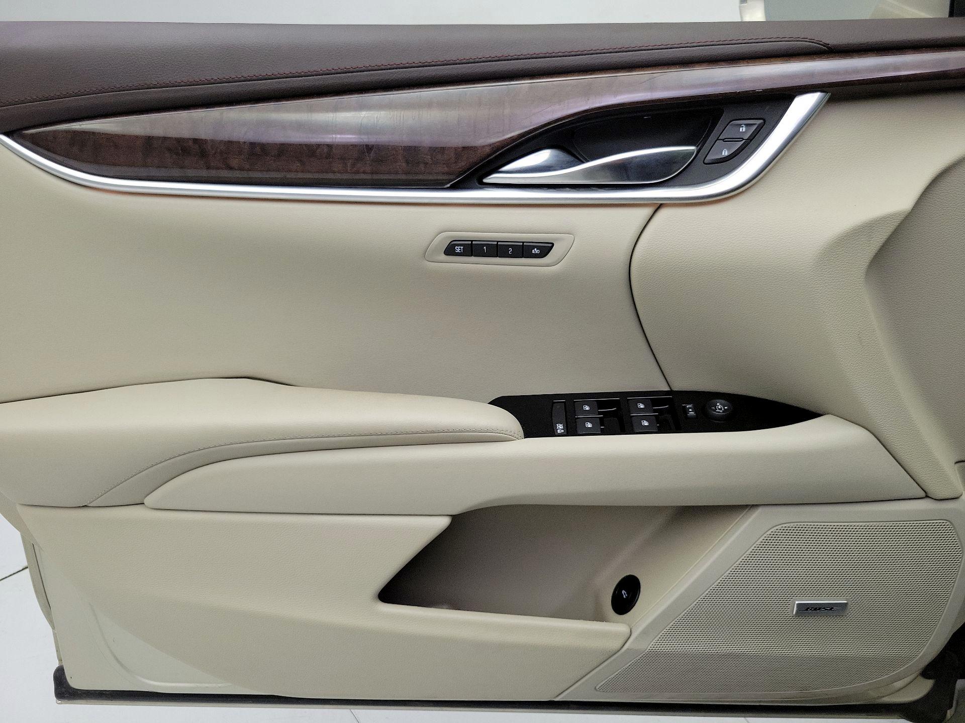 Thumbnail: 2016 Cadillac XTS - 12