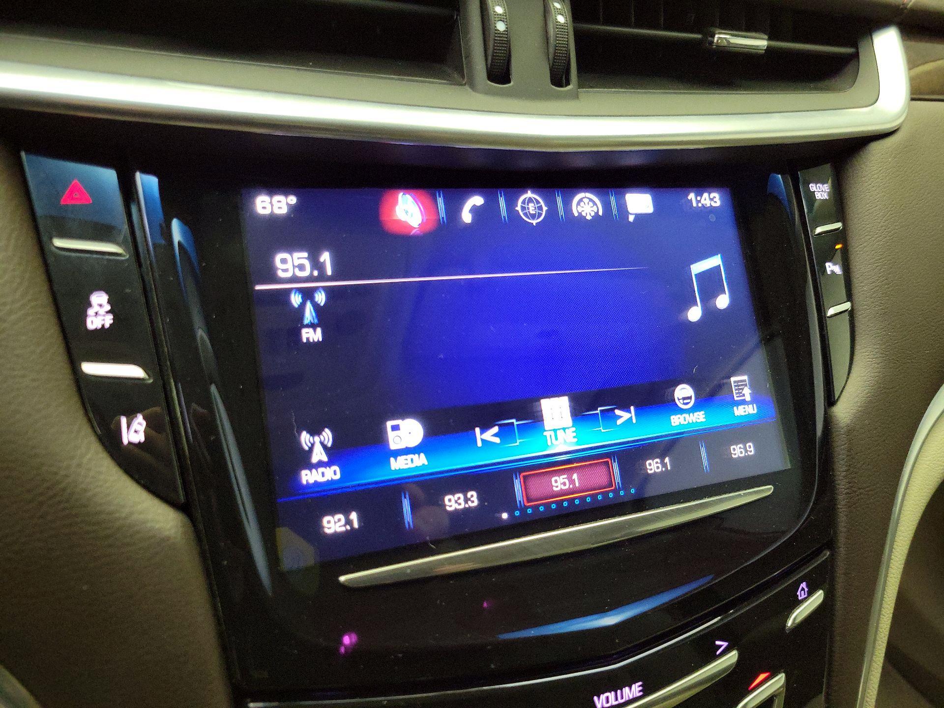 Thumbnail: 2016 Cadillac XTS - 16