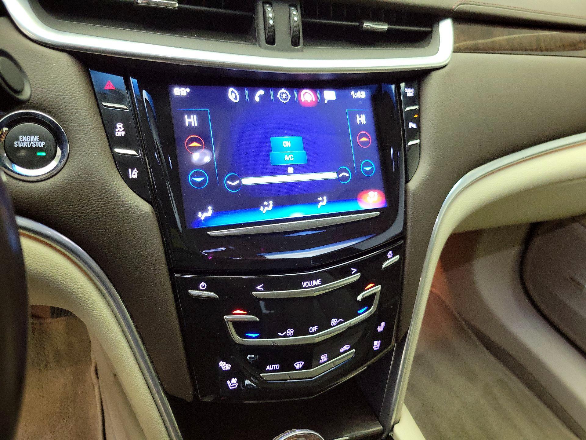 Thumbnail: 2016 Cadillac XTS - 17