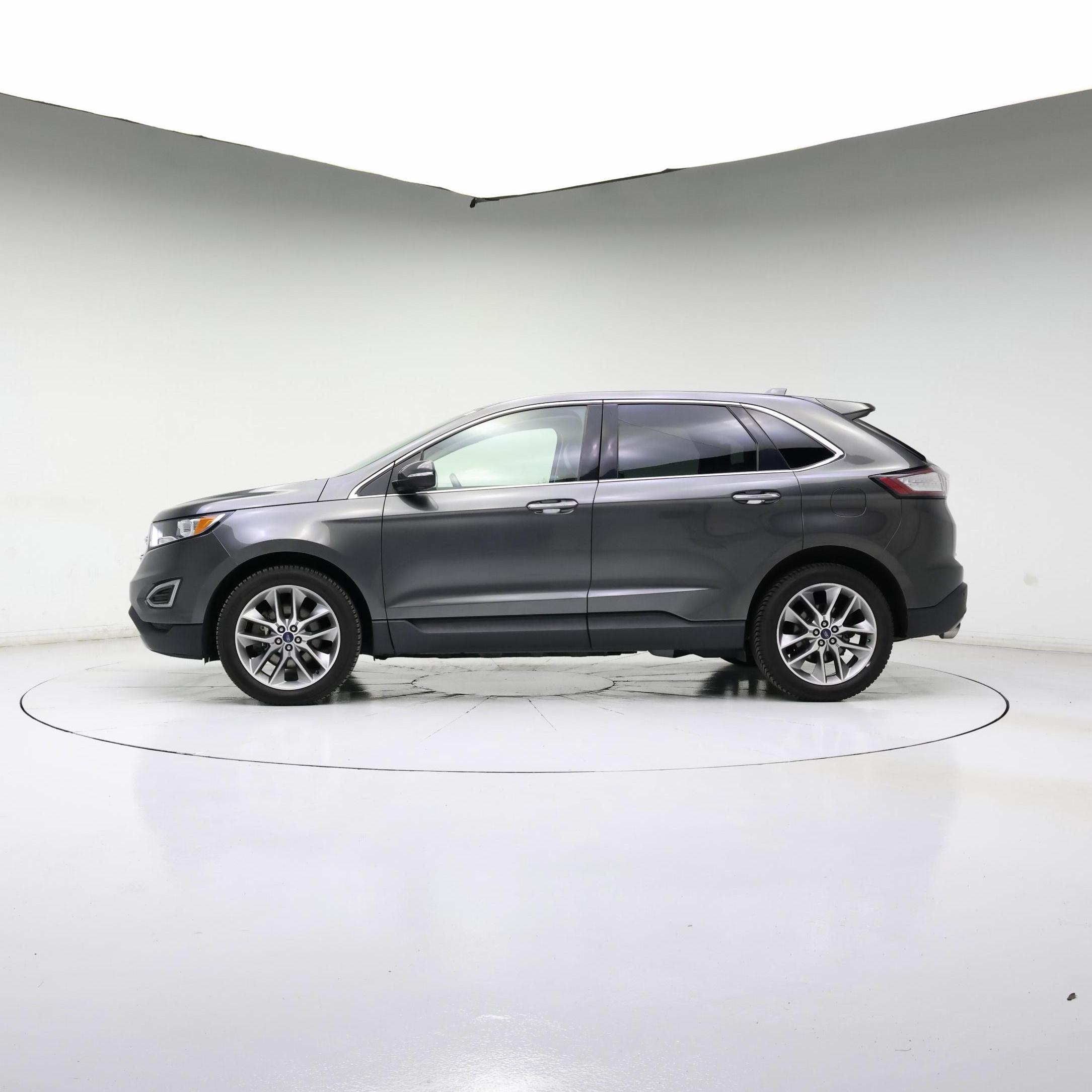 Thumbnail: 2017 Ford Edge - 3