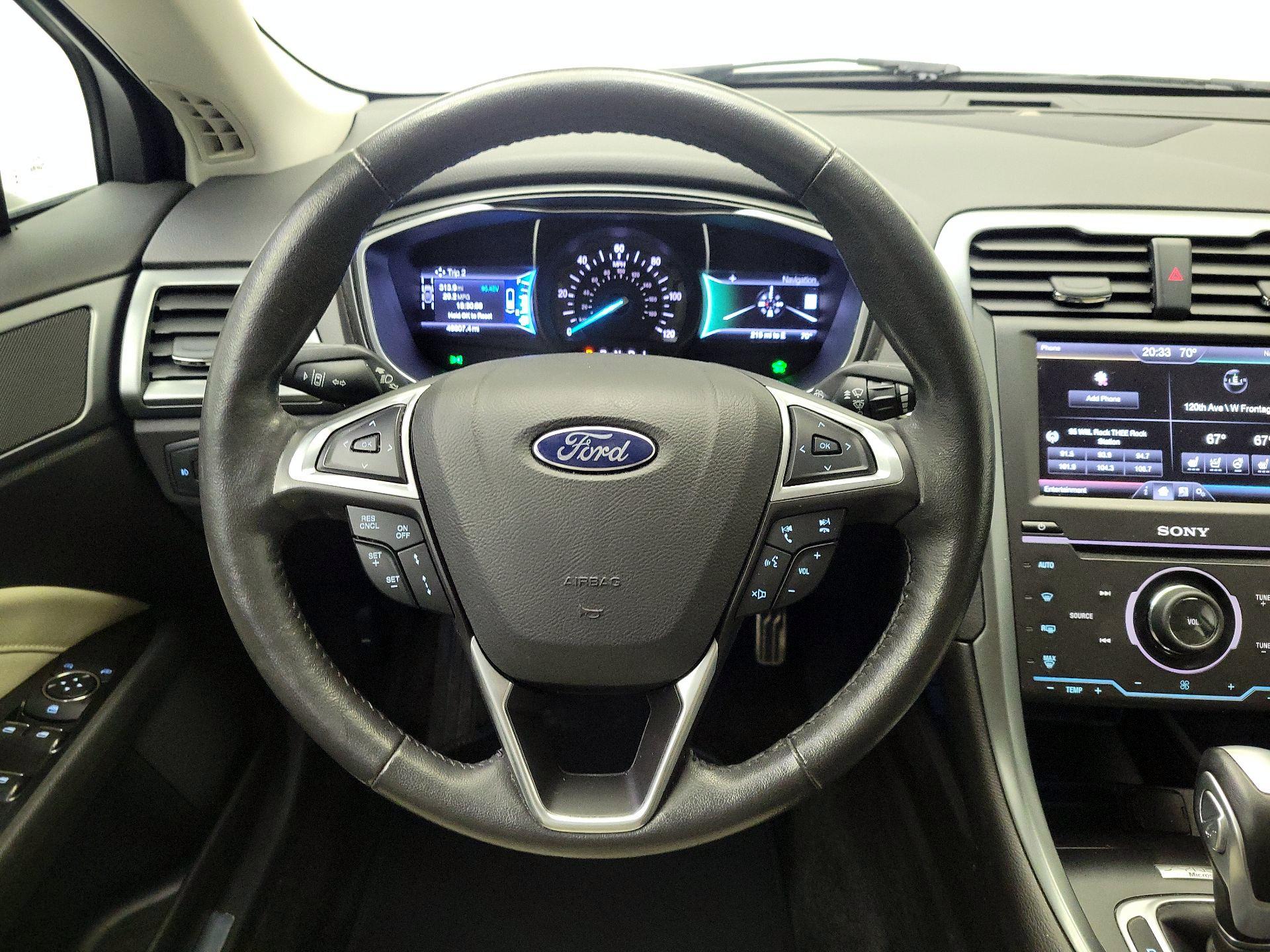 Thumbnail: 2015 Ford Fusion - 10