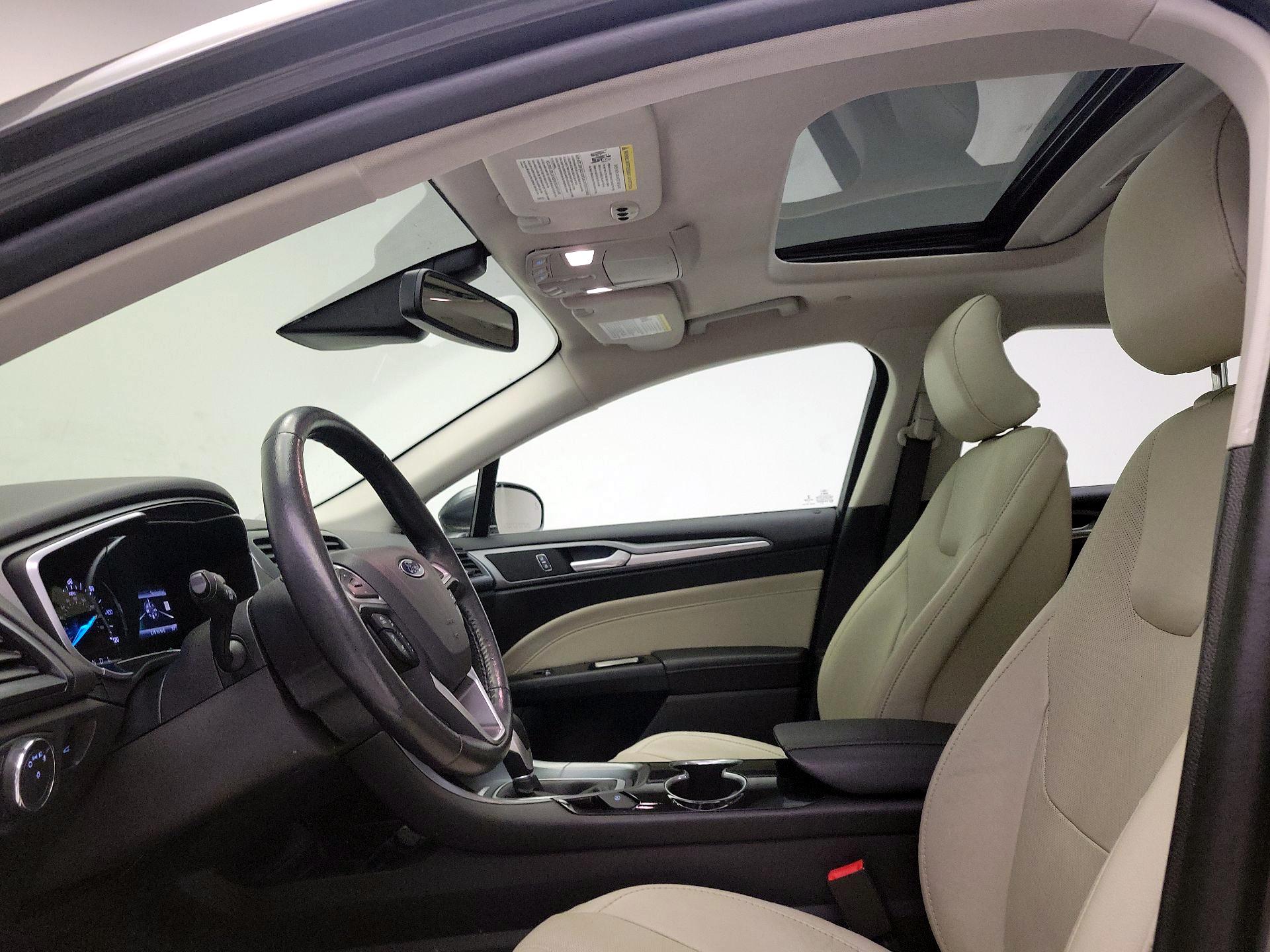 Thumbnail: 2015 Ford Fusion - 20