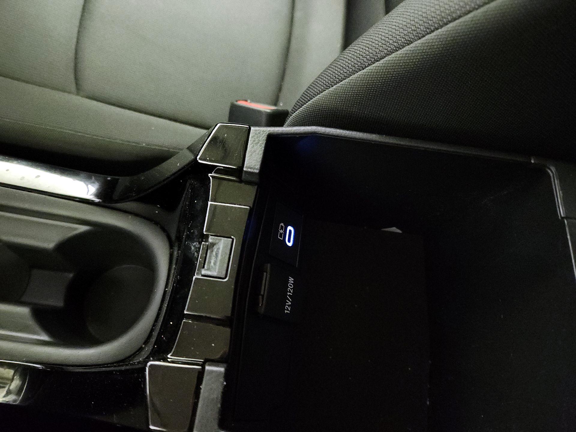 Thumbnail: 2022 Toyota Corolla - 18