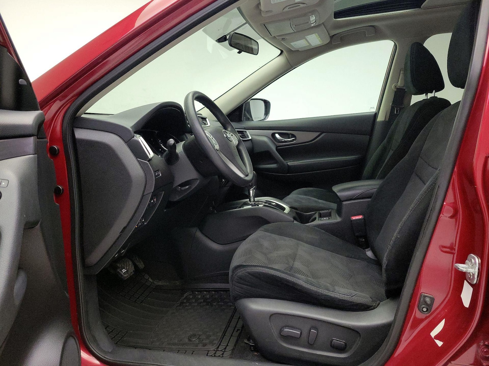 2016 Nissan Rogue SV - Photo 12