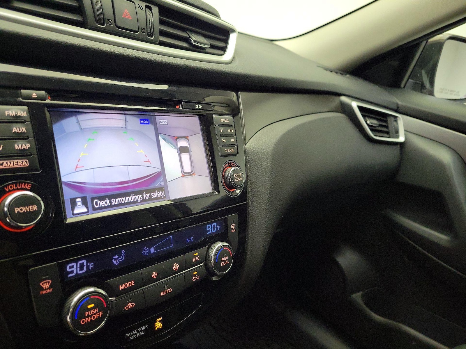 2016 Nissan Rogue SV - Photo 16