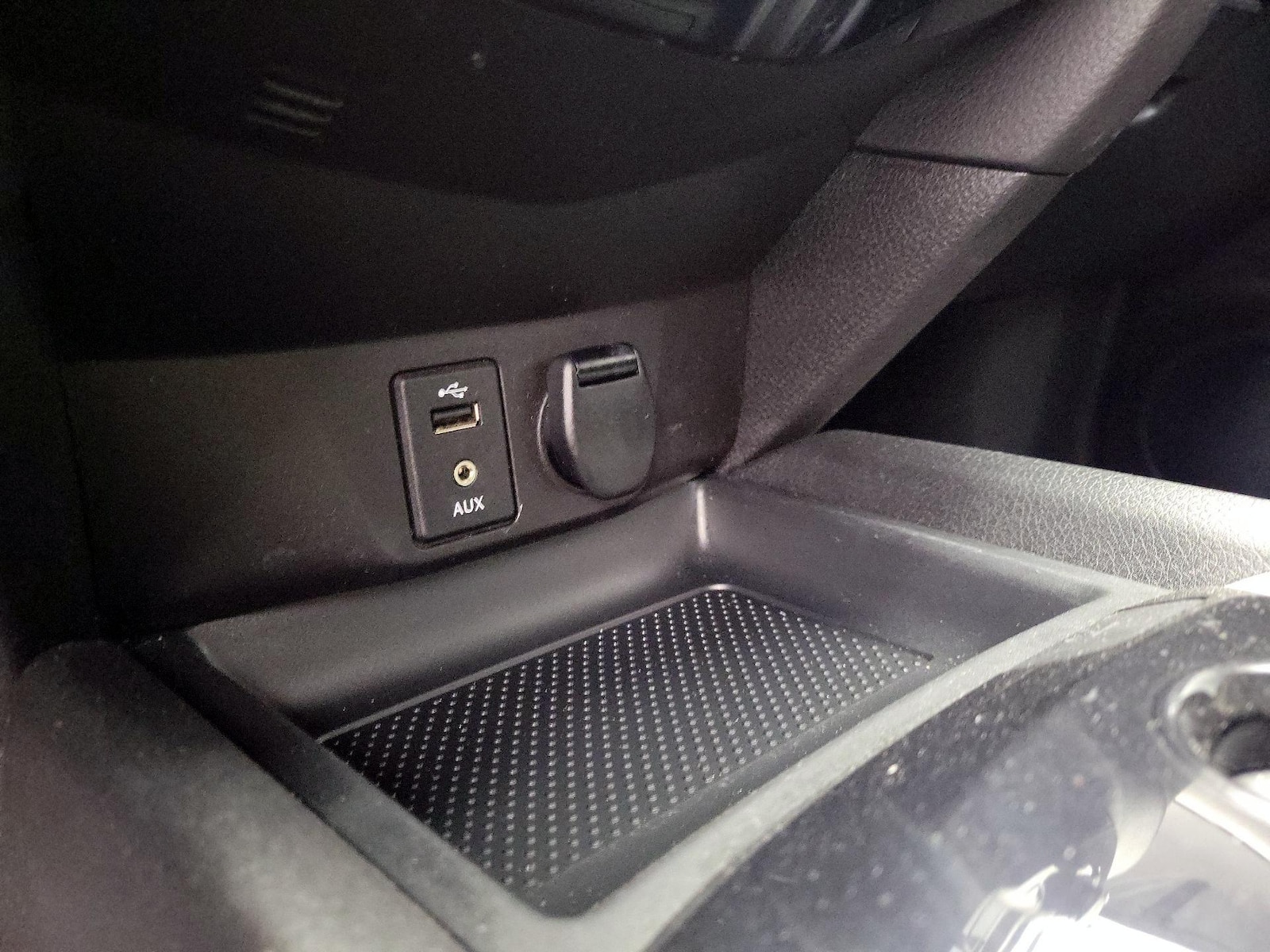 2016 Nissan Rogue SV - Photo 20