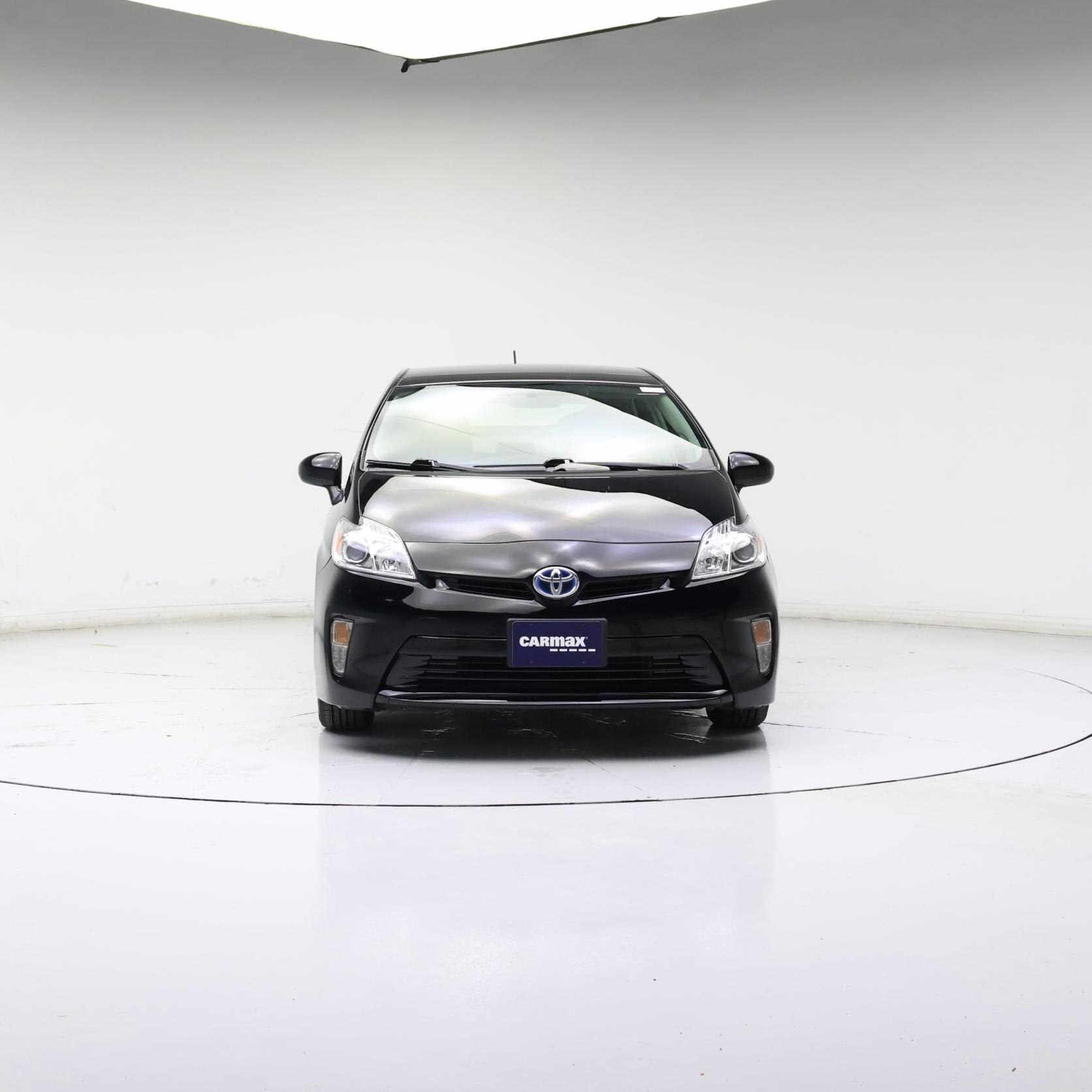 Thumbnail: 2015 Toyota Prius - 5