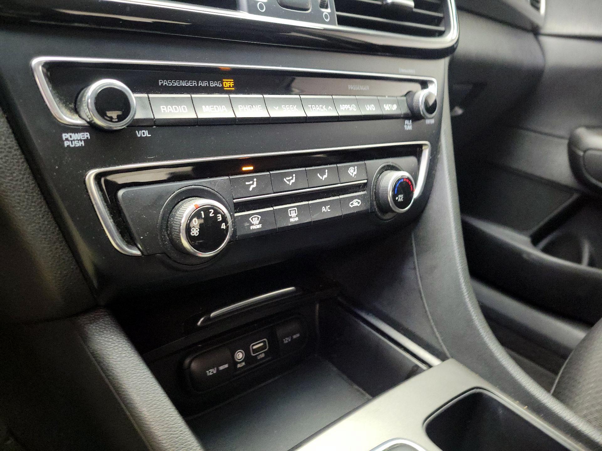 Thumbnail: 2018 Kia Optima - 15