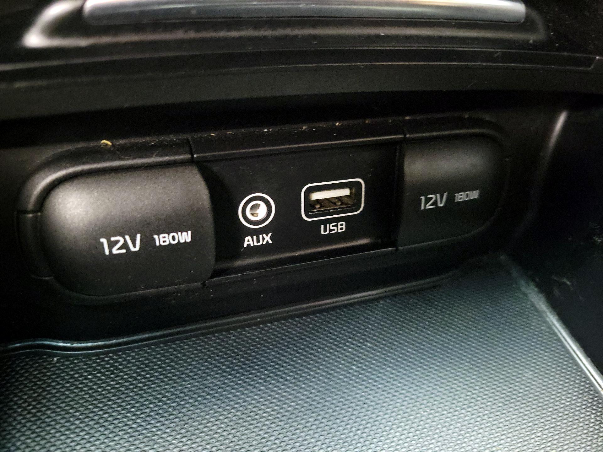 Thumbnail: 2018 Kia Optima - 17