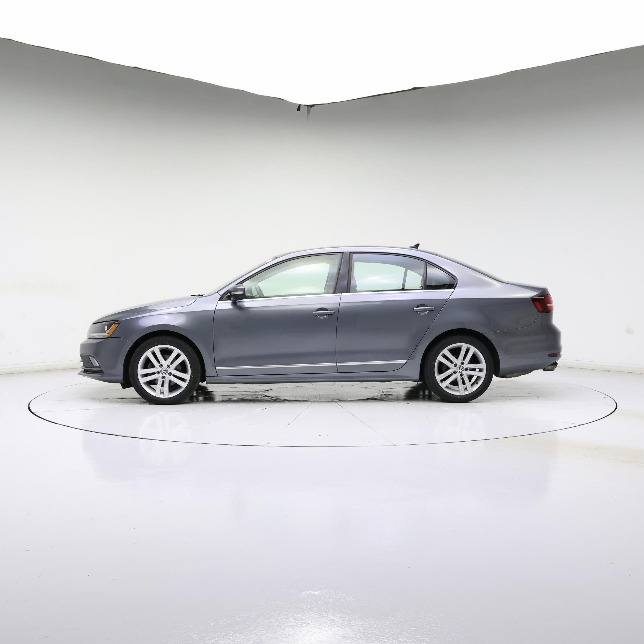 Thumbnail: 2017 Volkswagen Jetta - 3