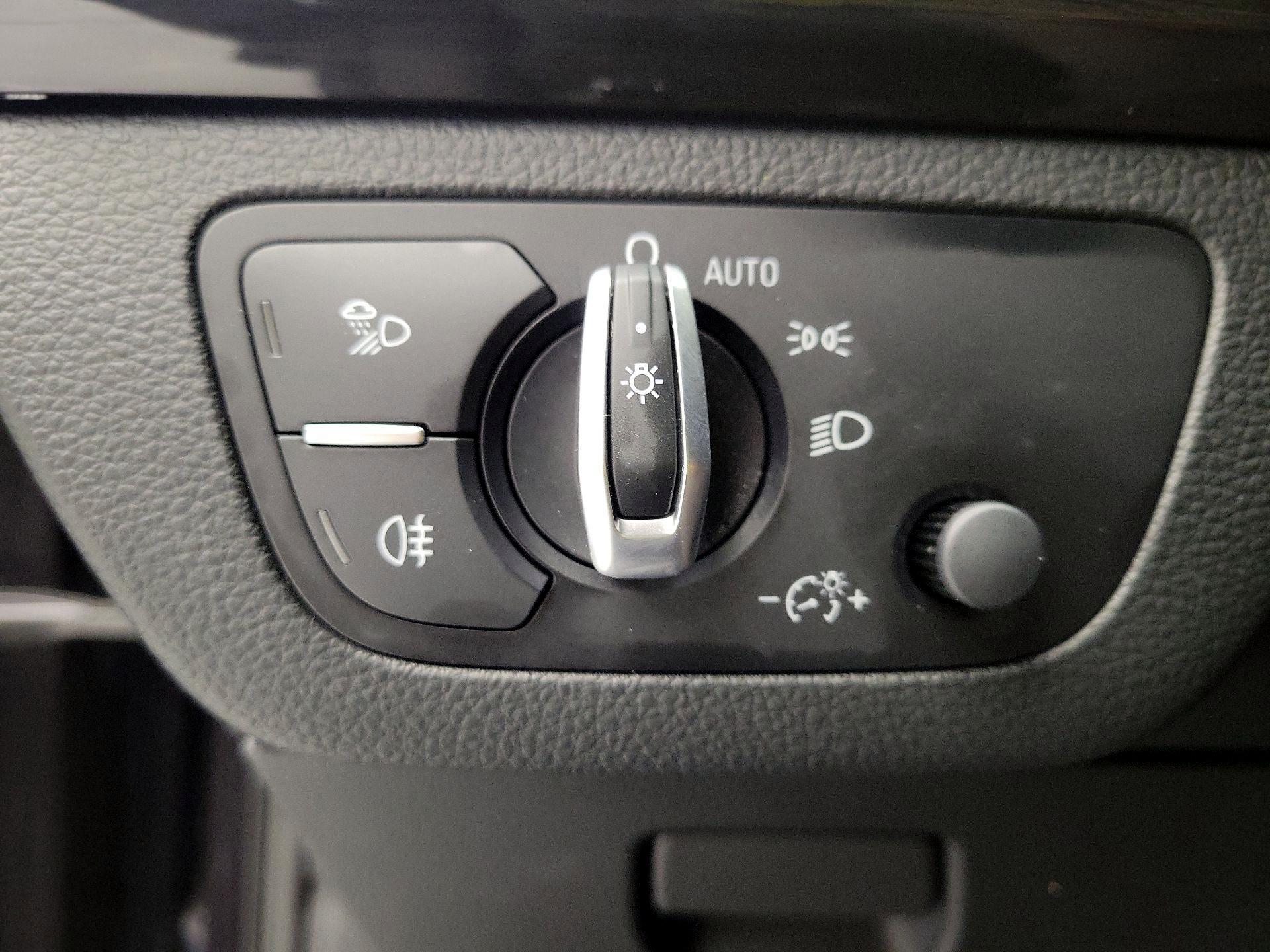 Thumbnail: 2020 Audi Q5 - 13