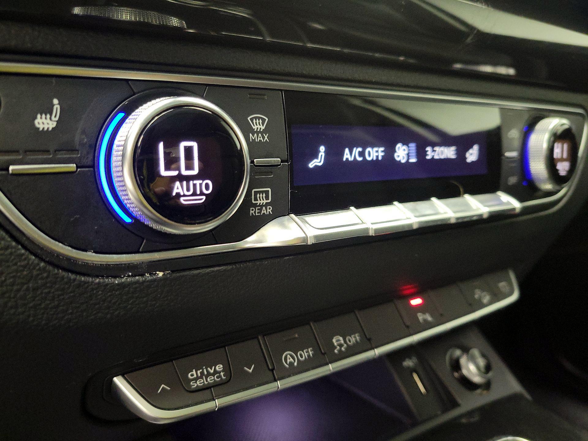 Thumbnail: 2020 Audi Q5 - 17