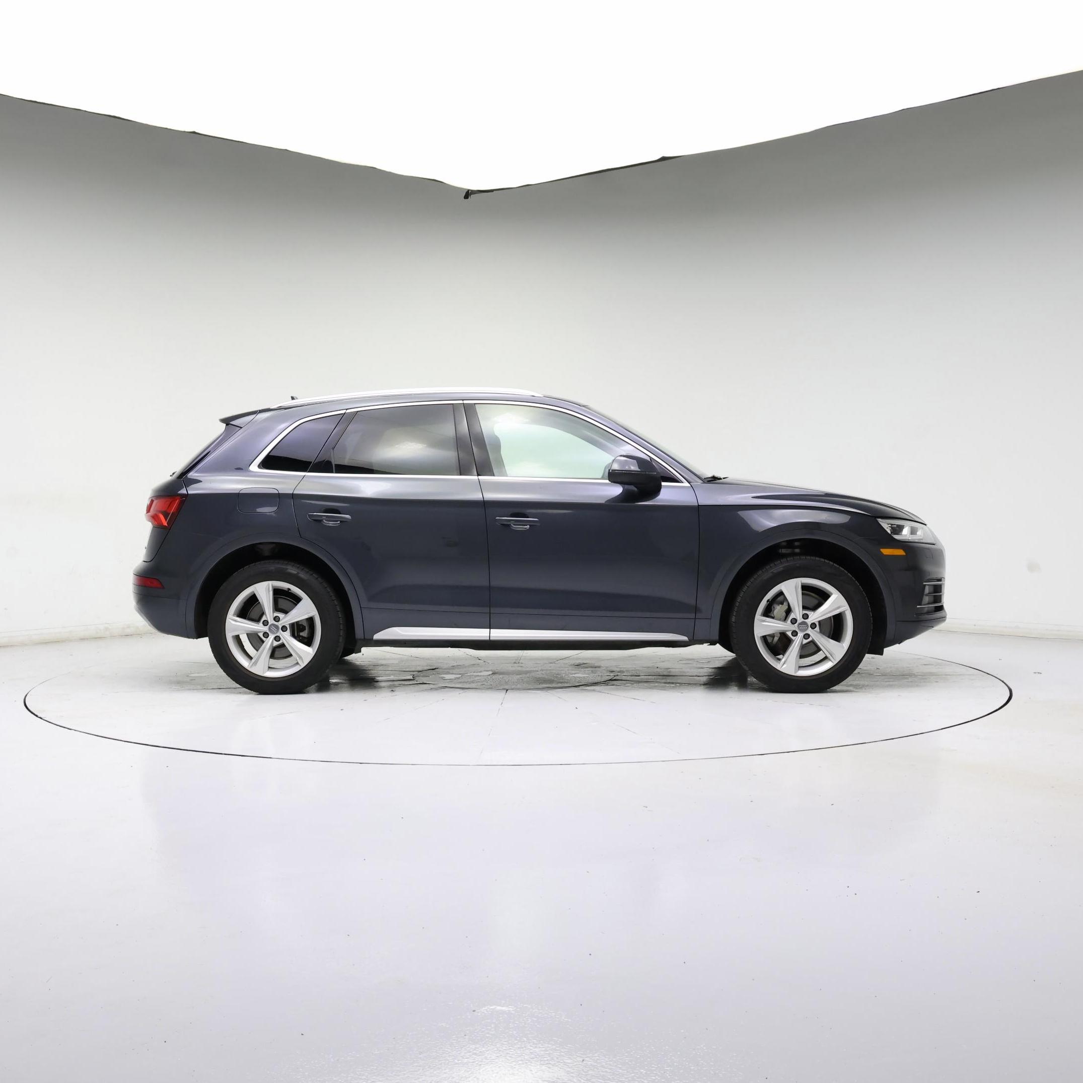 Thumbnail: 2020 Audi Q5 - 7