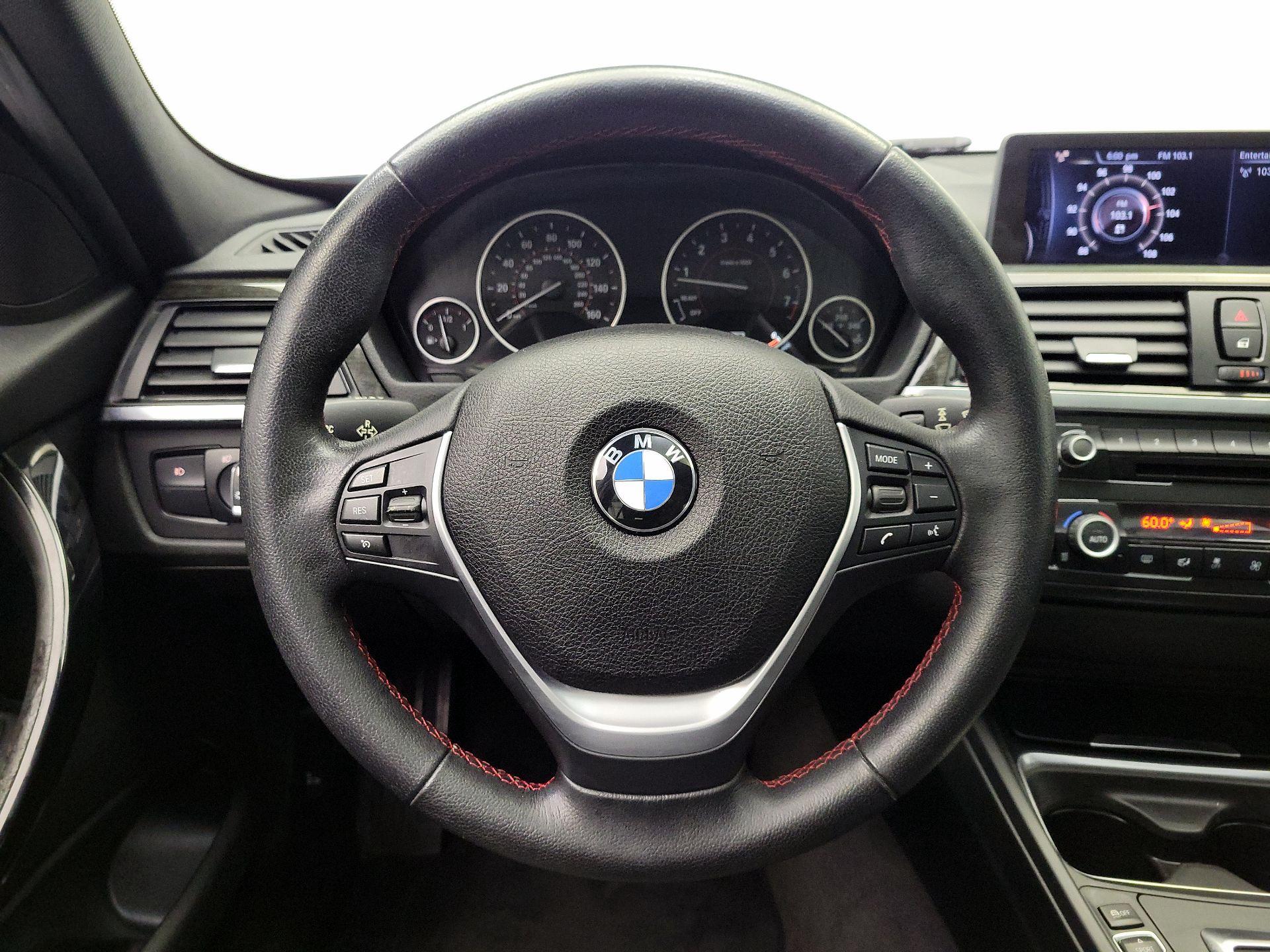 Thumbnail: 2015 BMW 3 Series - 10