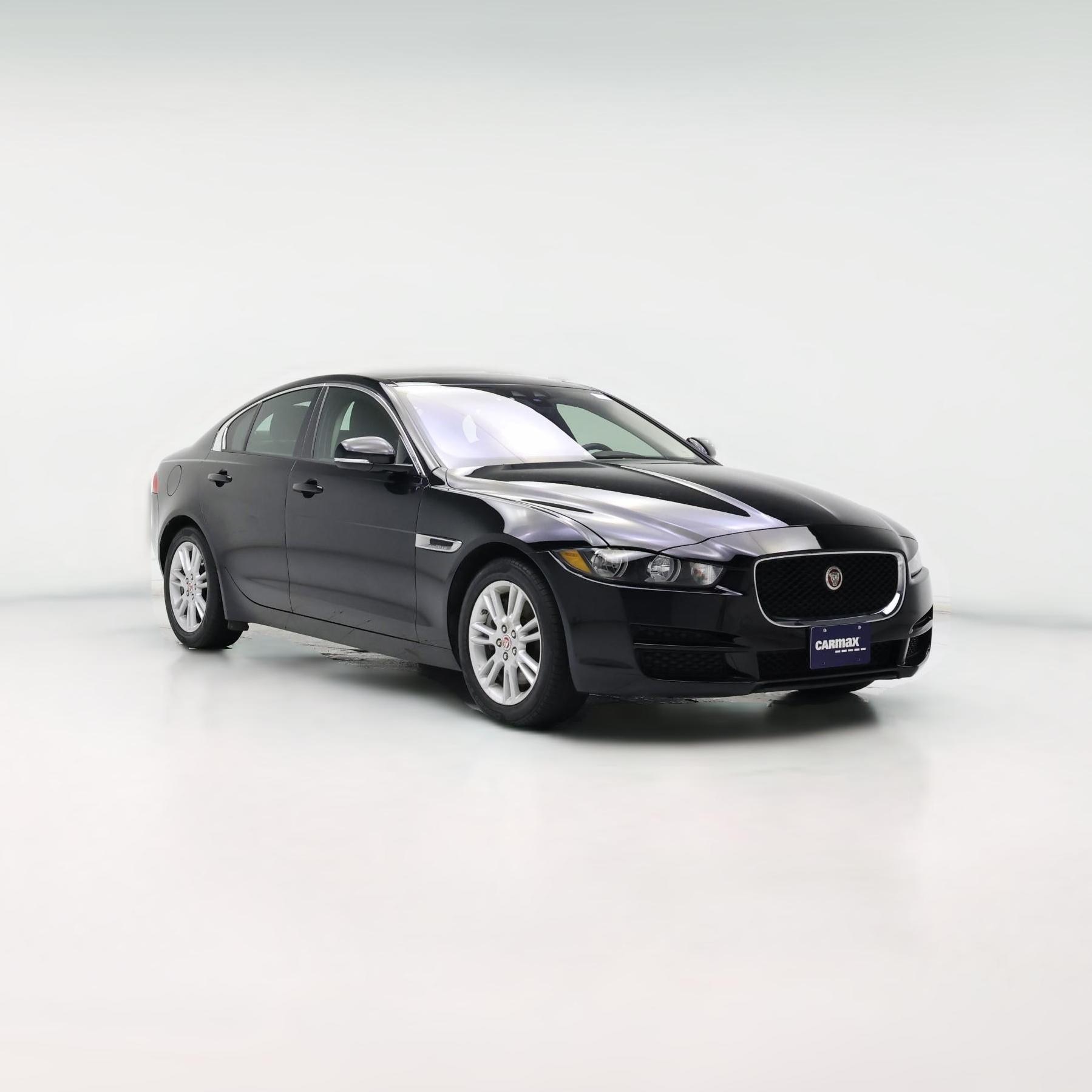 Thumbnail: 2017 Jaguar XE - 1
