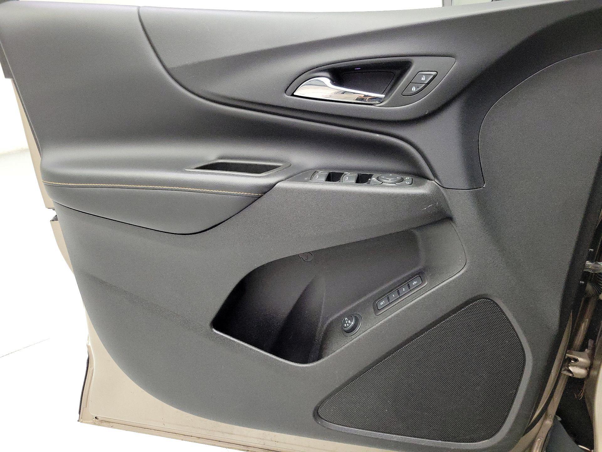 Thumbnail: 2018 Chevrolet Equinox - 12