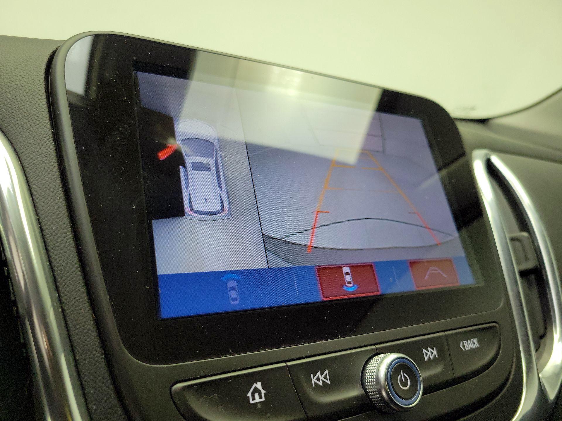 Thumbnail: 2018 Chevrolet Equinox - 14