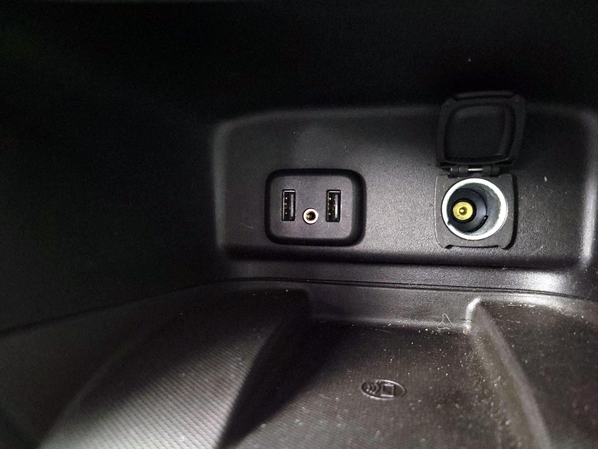 Thumbnail: 2018 Chevrolet Equinox - 18