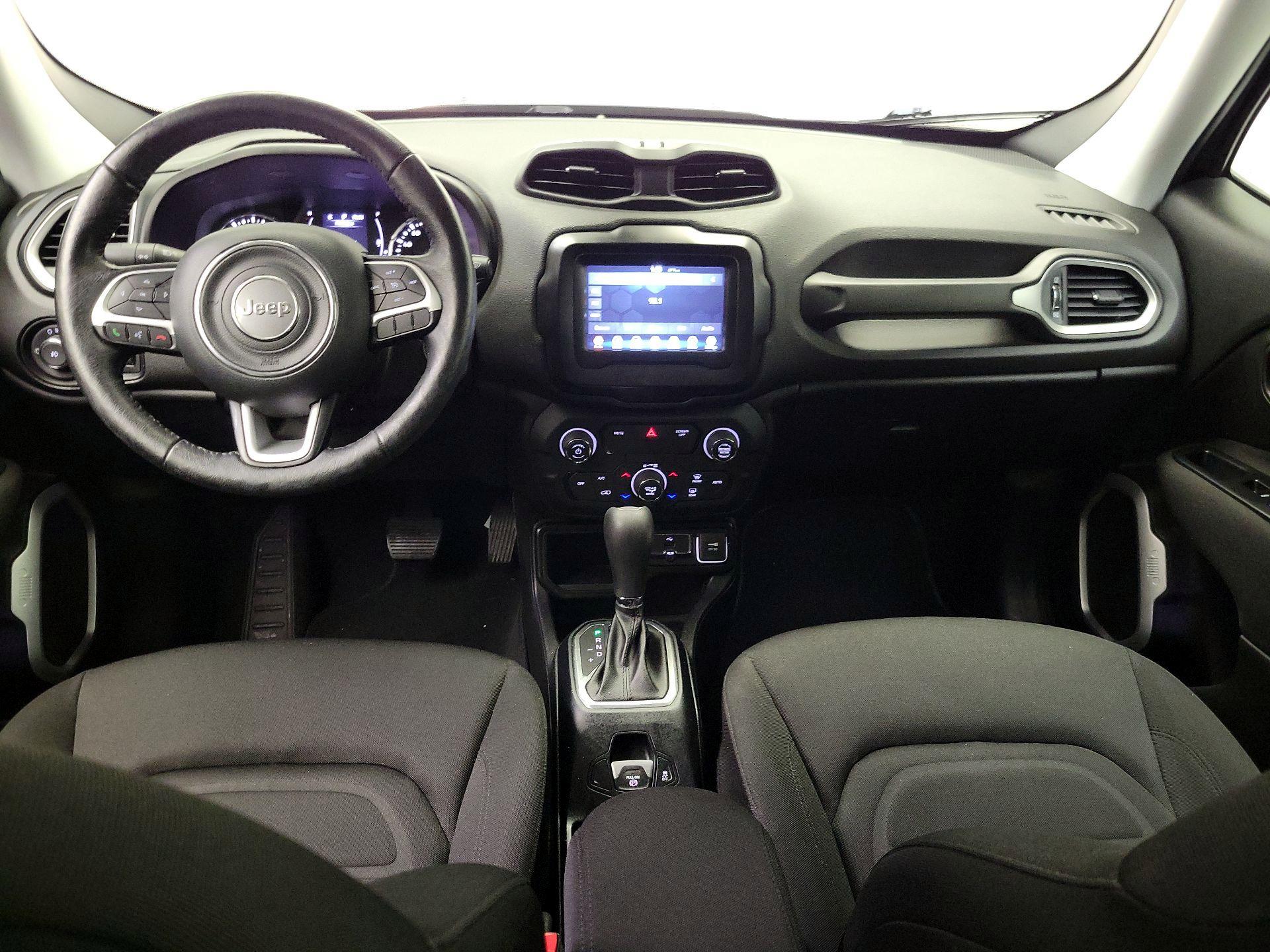 Thumbnail: 2018 Jeep Renegade - 9