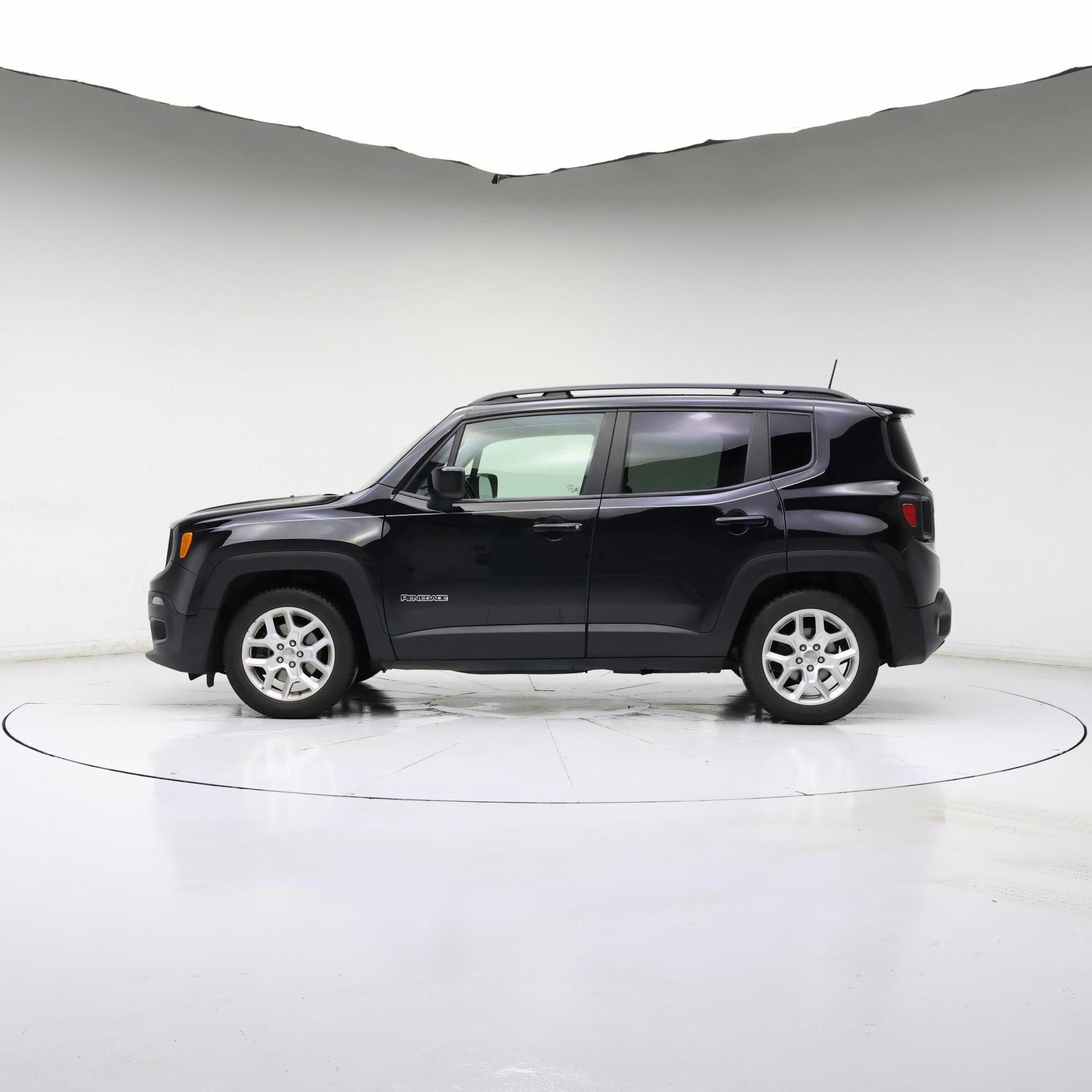 Thumbnail: 2018 Jeep Renegade - 3