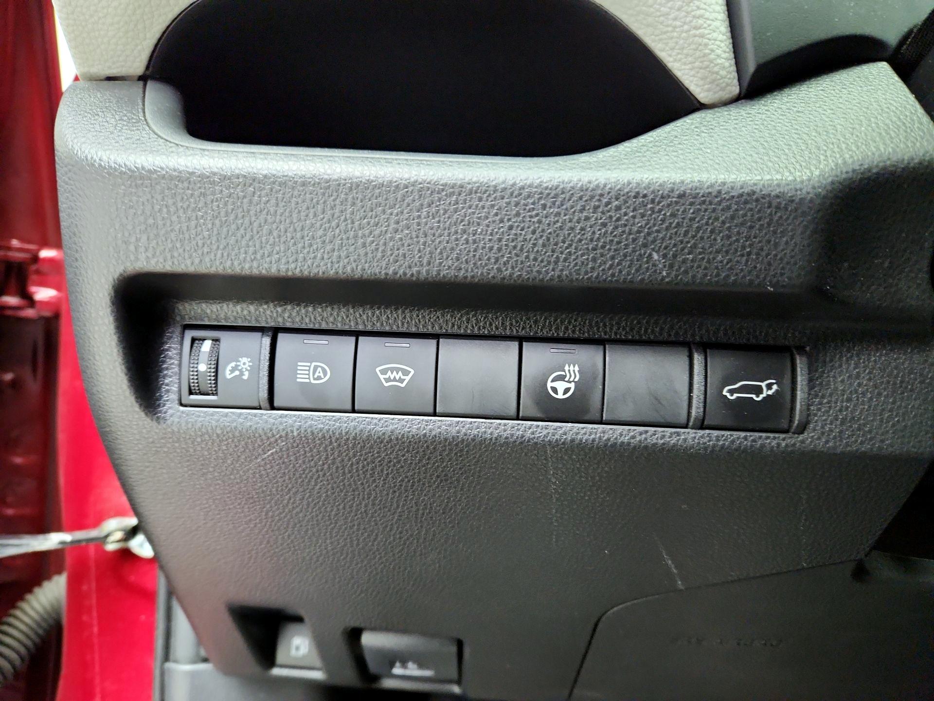 Thumbnail: 2024 Toyota RAV4 - 13