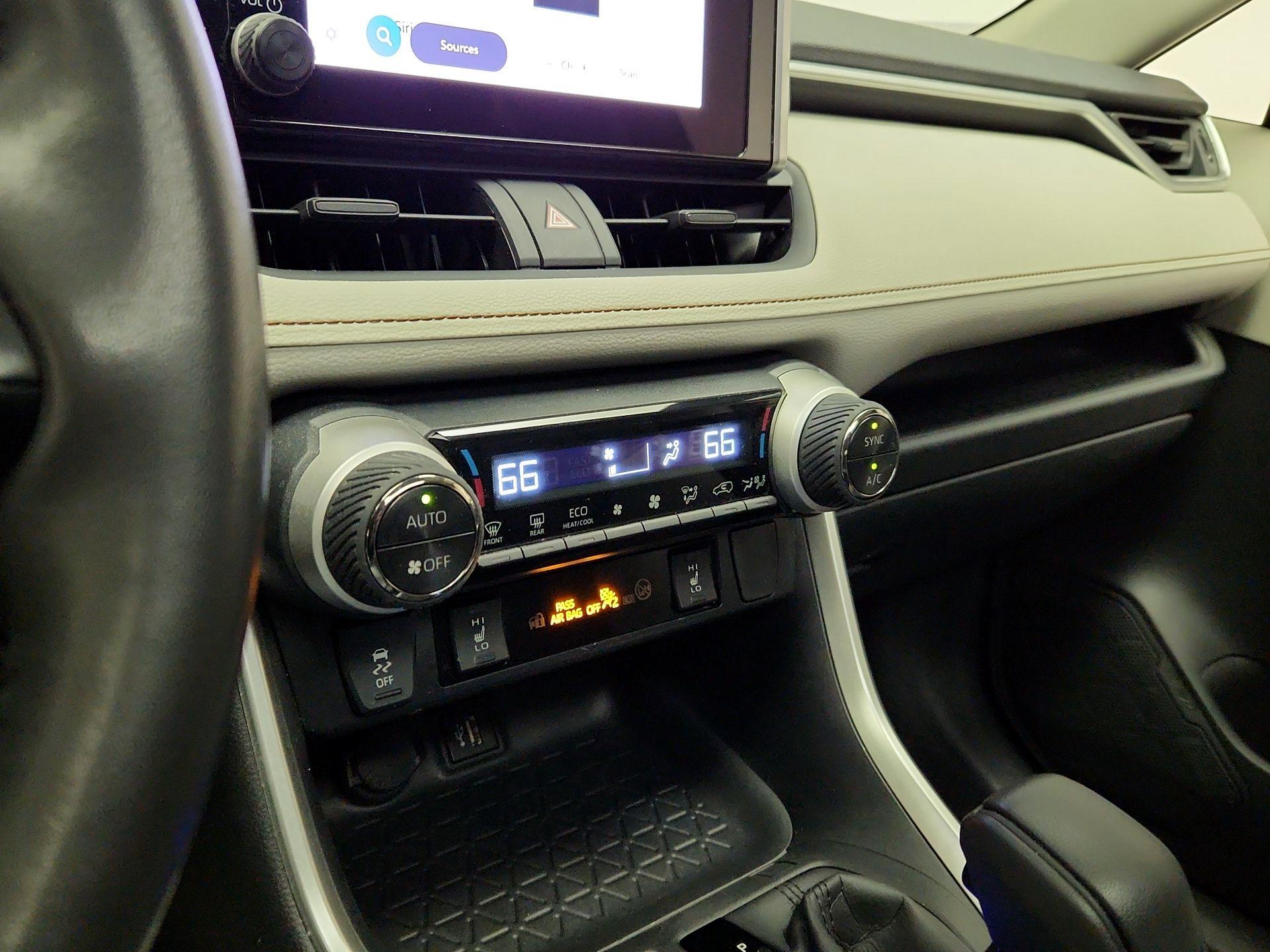 Thumbnail: 2024 Toyota RAV4 - 16