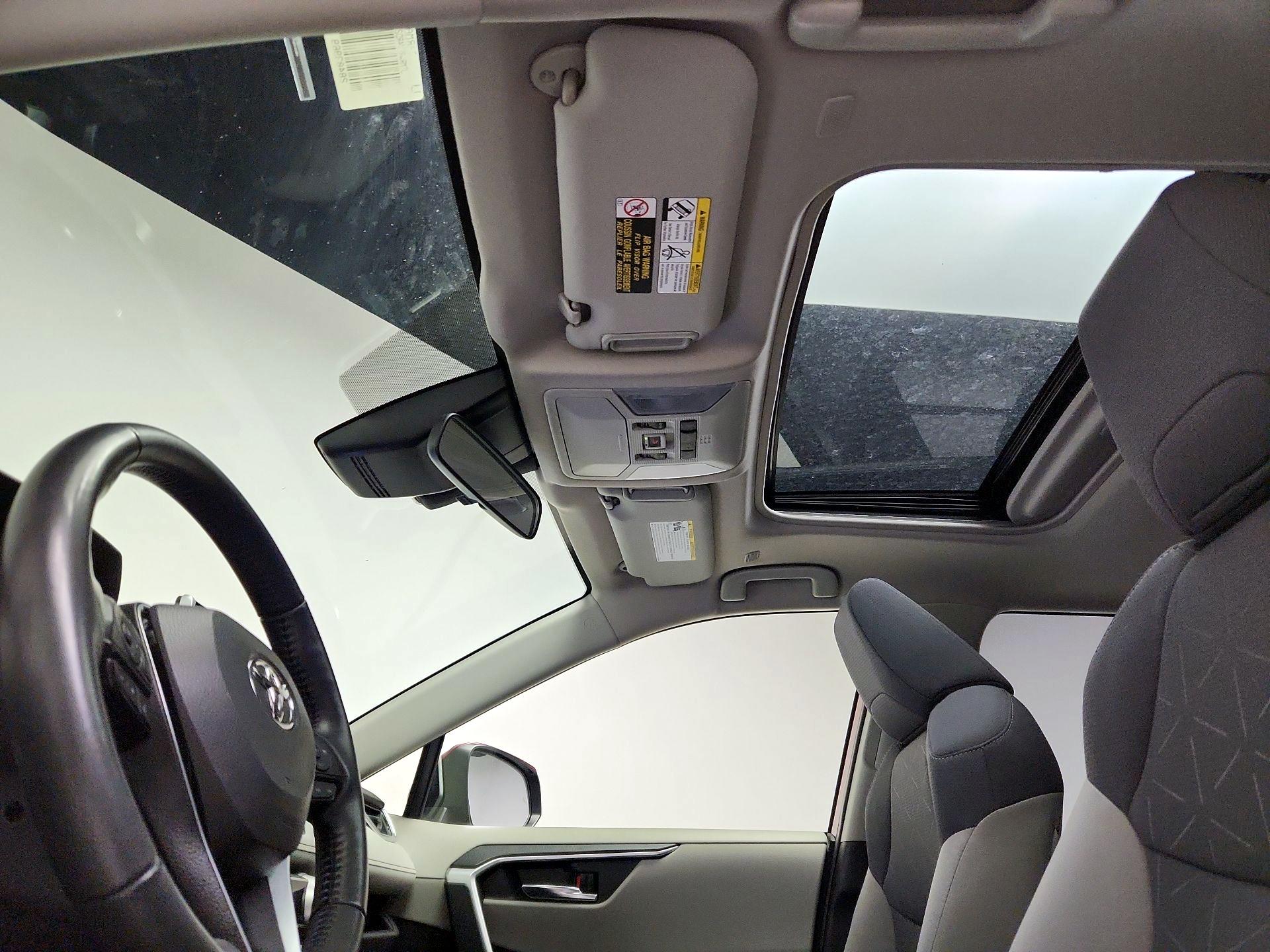 Thumbnail: 2024 Toyota RAV4 - 19