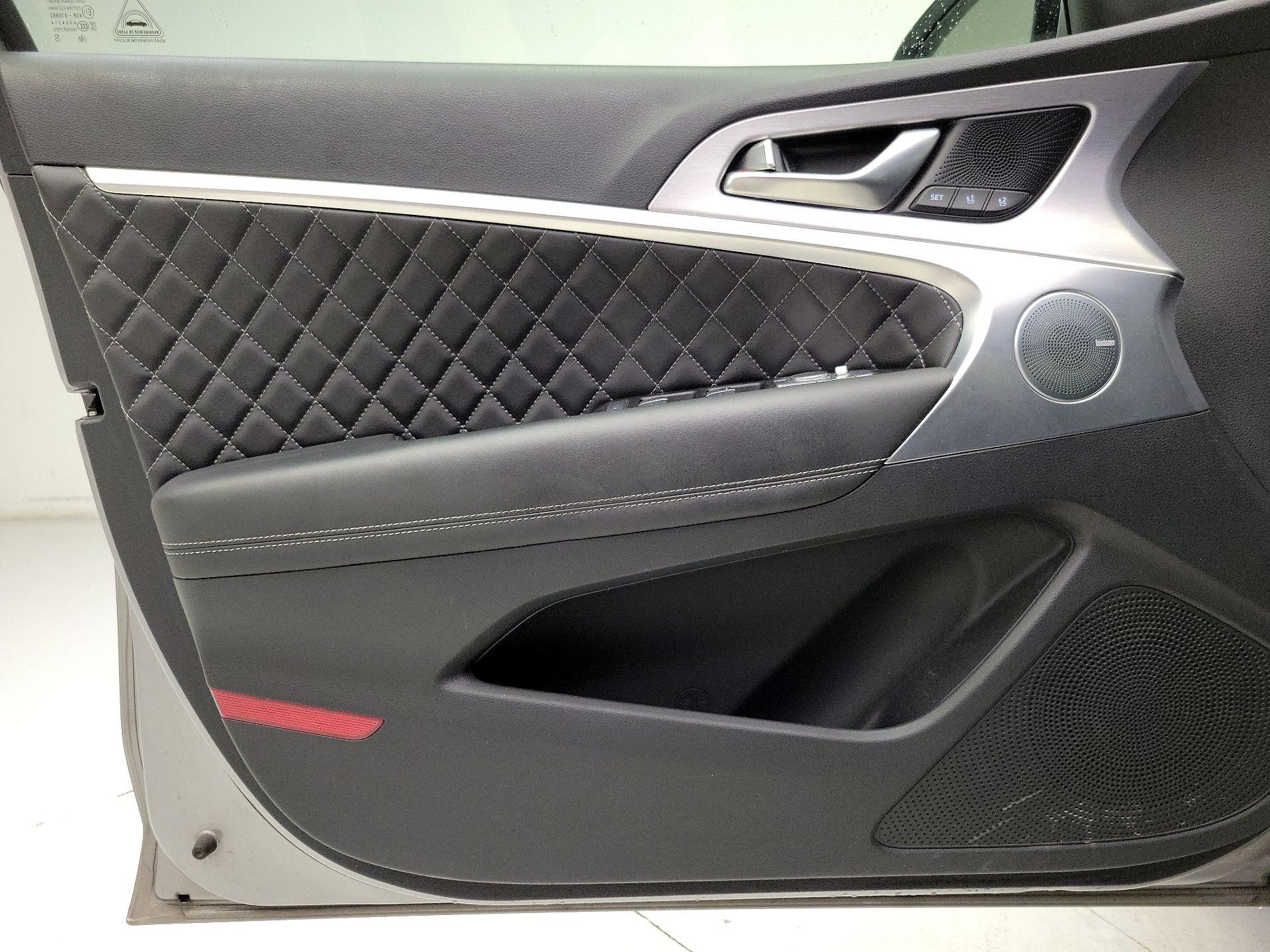 Thumbnail: 2020 Genesis G70 - 12