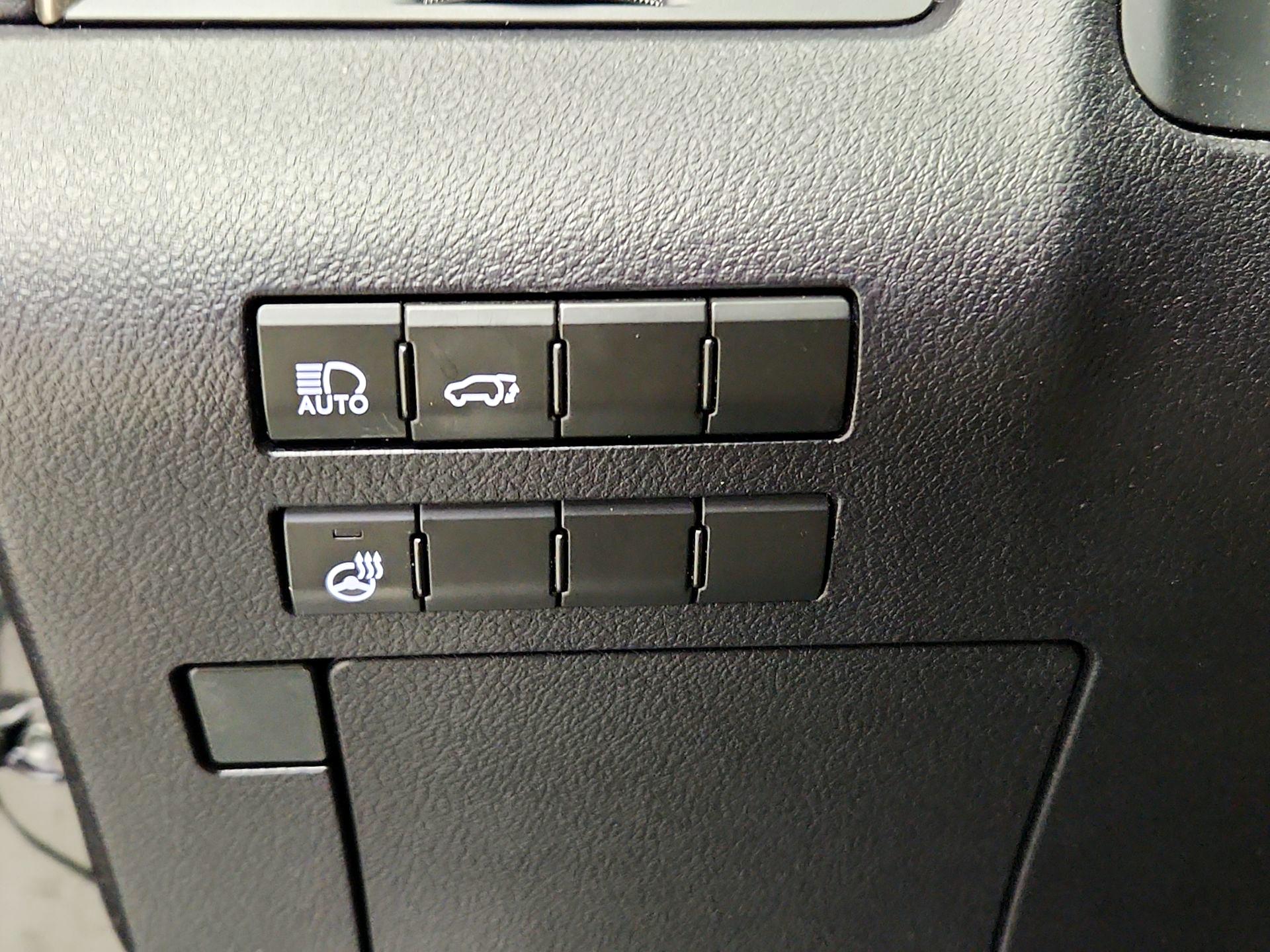 Thumbnail: 2021 Lexus RX - 13