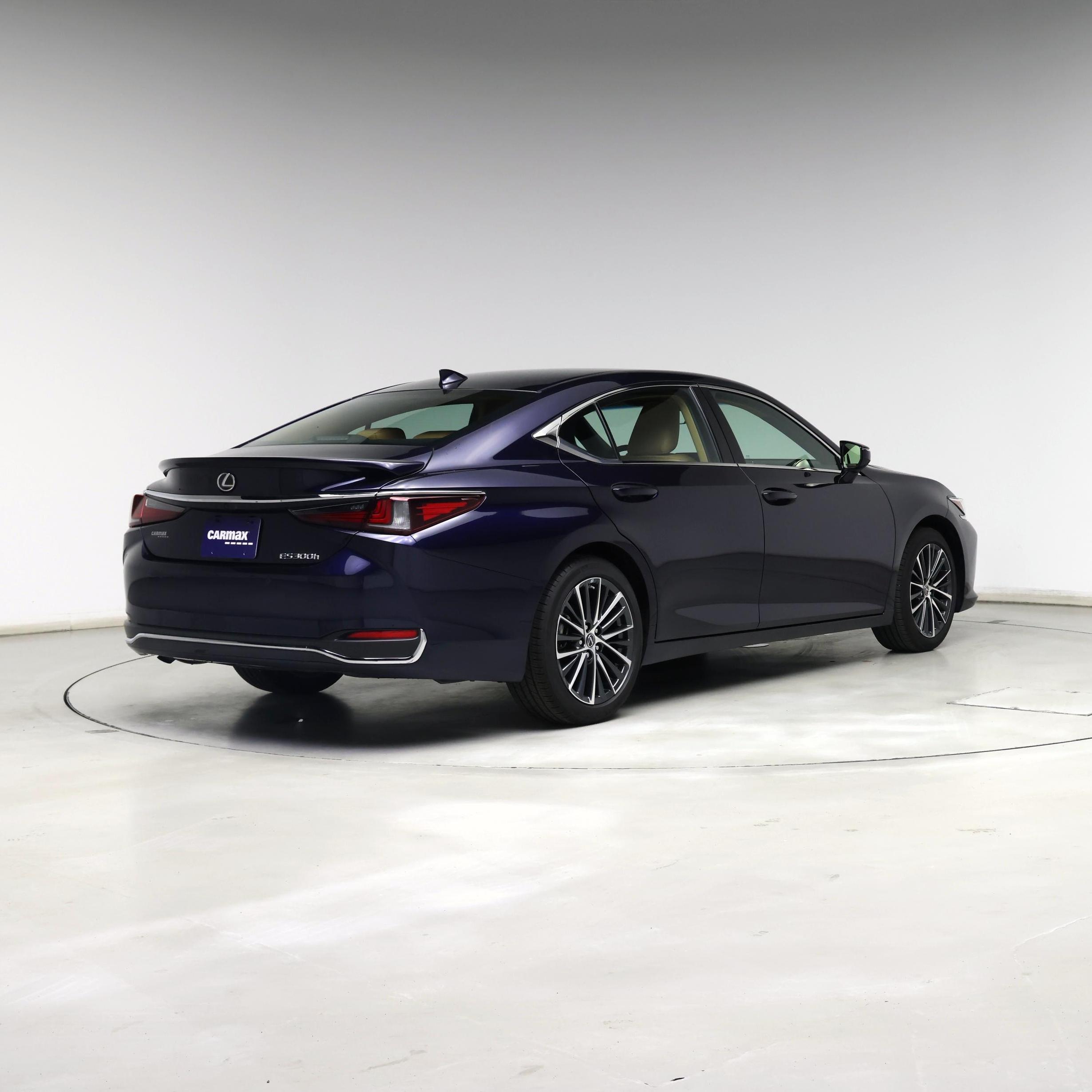 Thumbnail: 2024 Lexus ES - 8