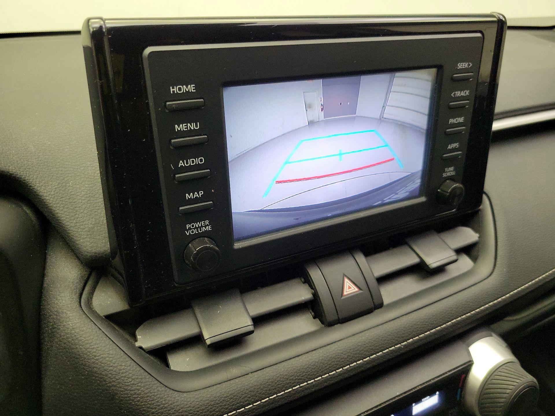 Thumbnail: 2019 Toyota RAV4 - 14