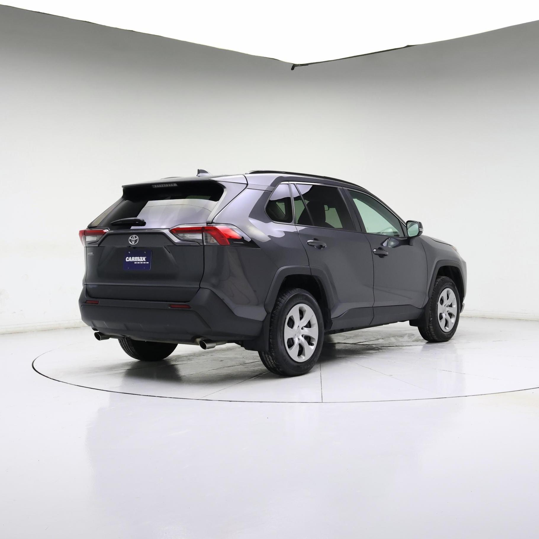 Thumbnail: 2019 Toyota RAV4 - 8