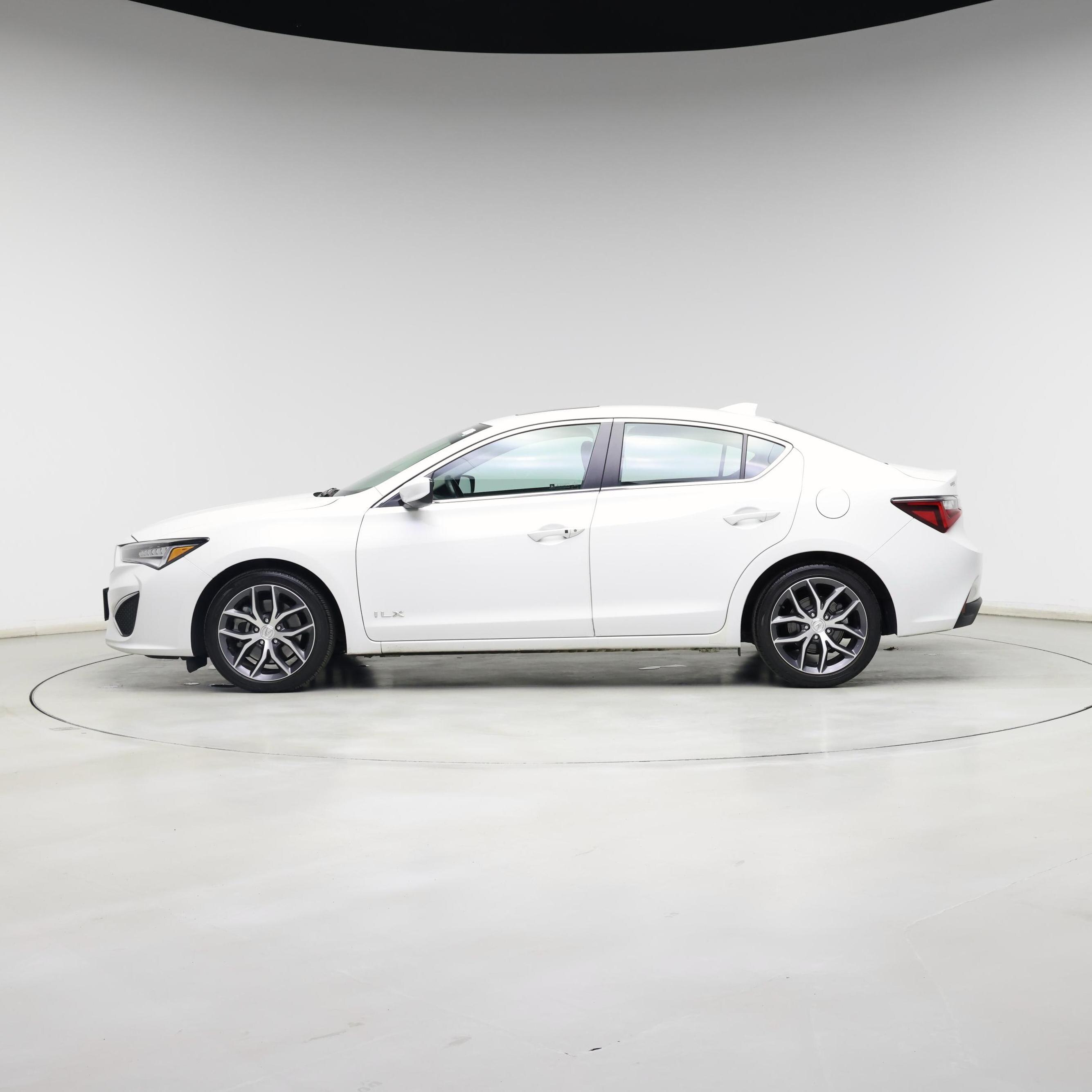 Thumbnail: 2022 Acura ILX - 3