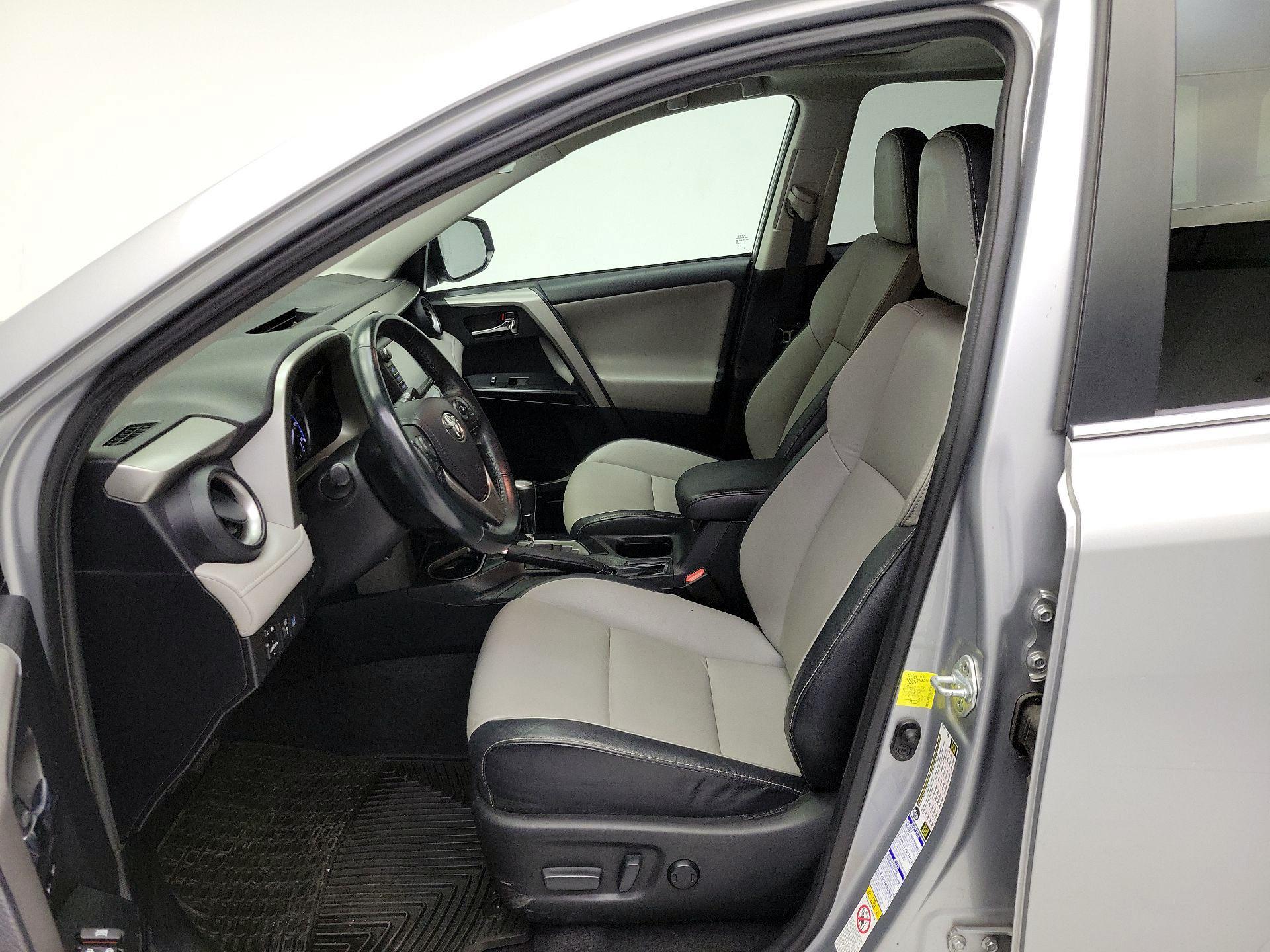 Thumbnail: 2017 Toyota RAV4 - 11